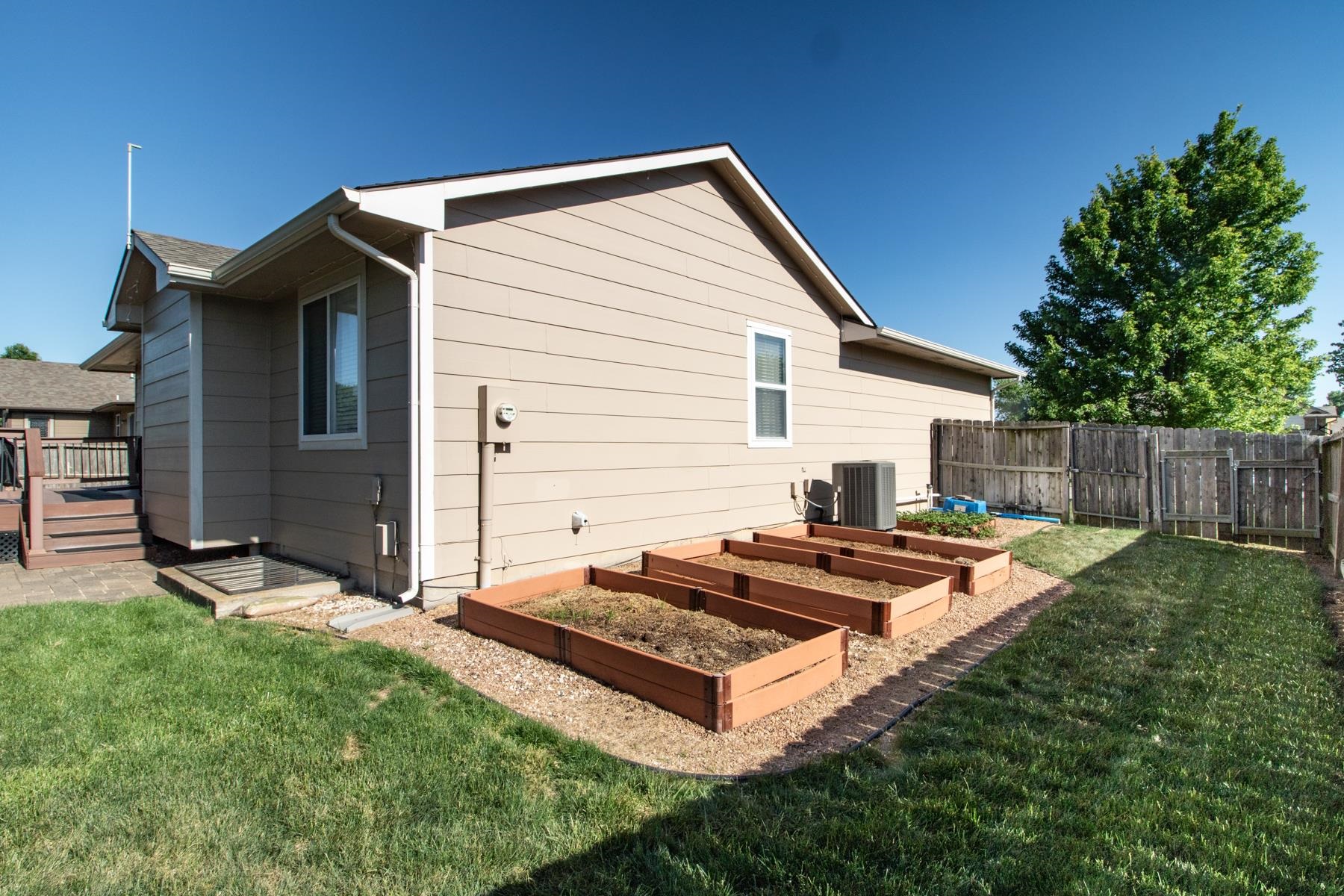 2212 E Carriage Drive Derby KS 67037