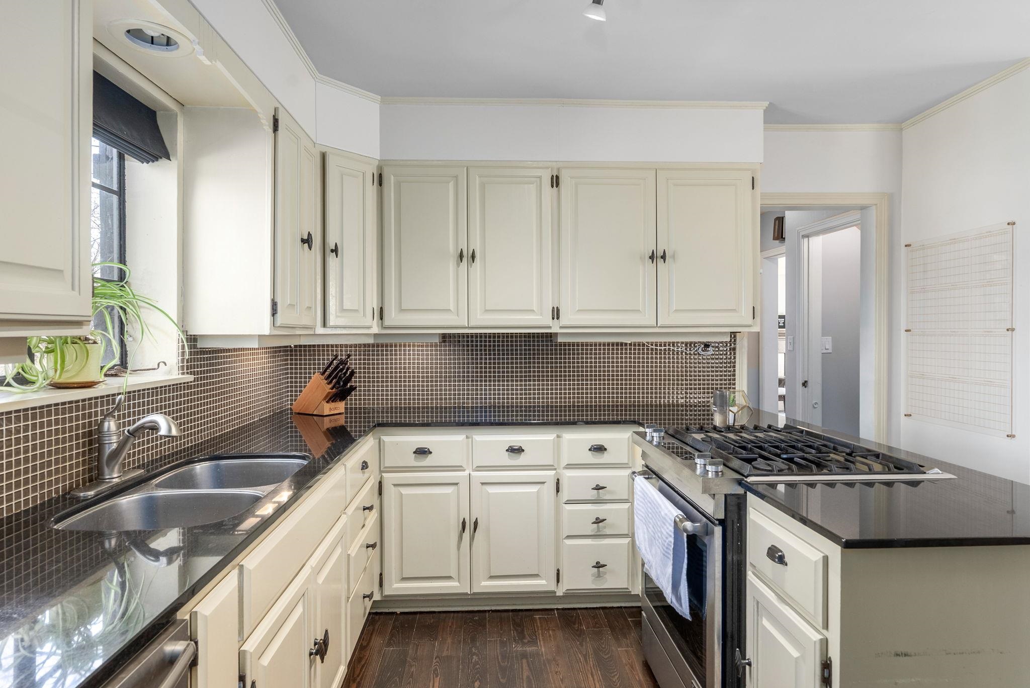 40 E Norfolk Drive Eastborough KS 67206