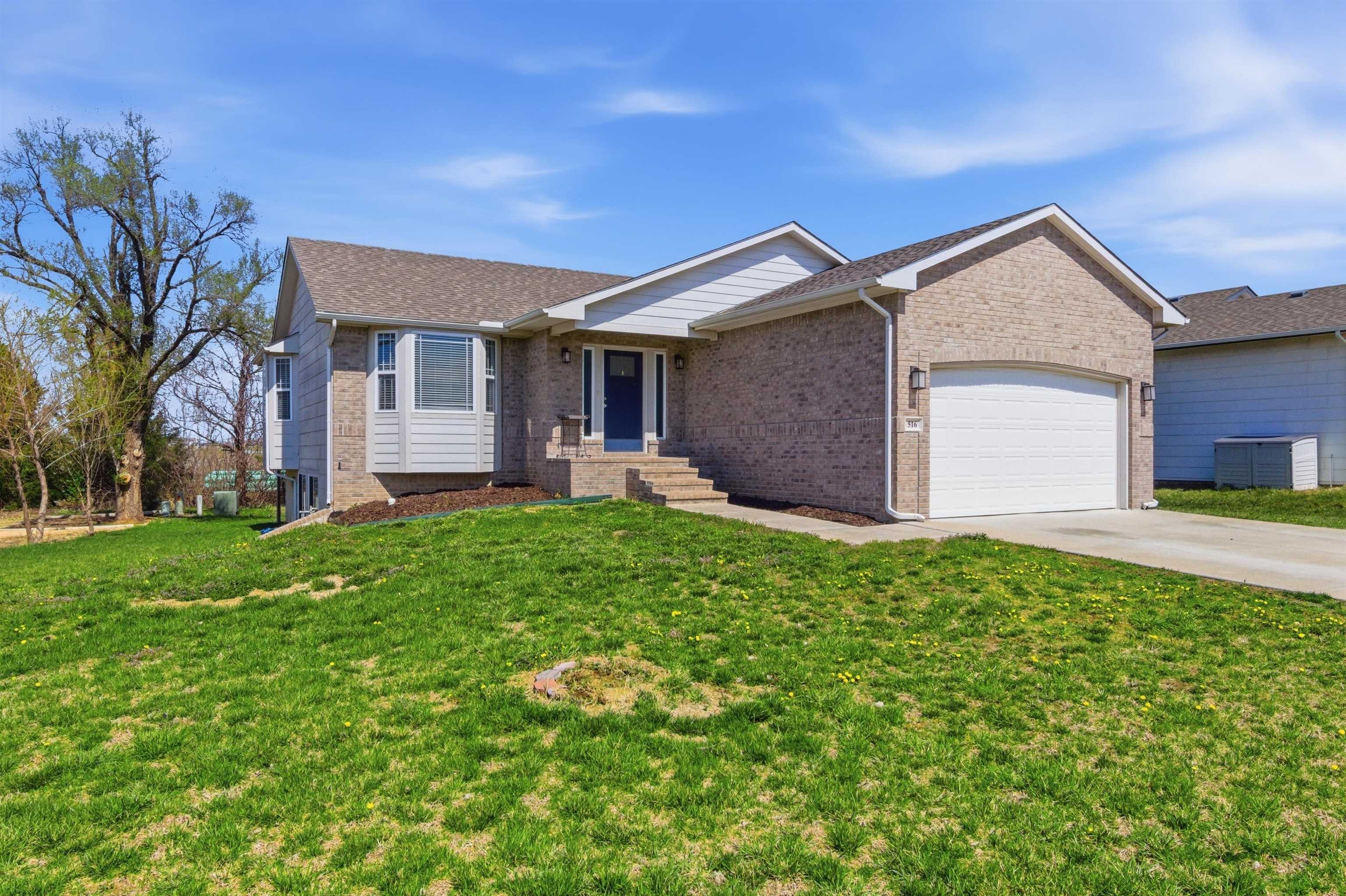 516 E Shade Andover KS 67002