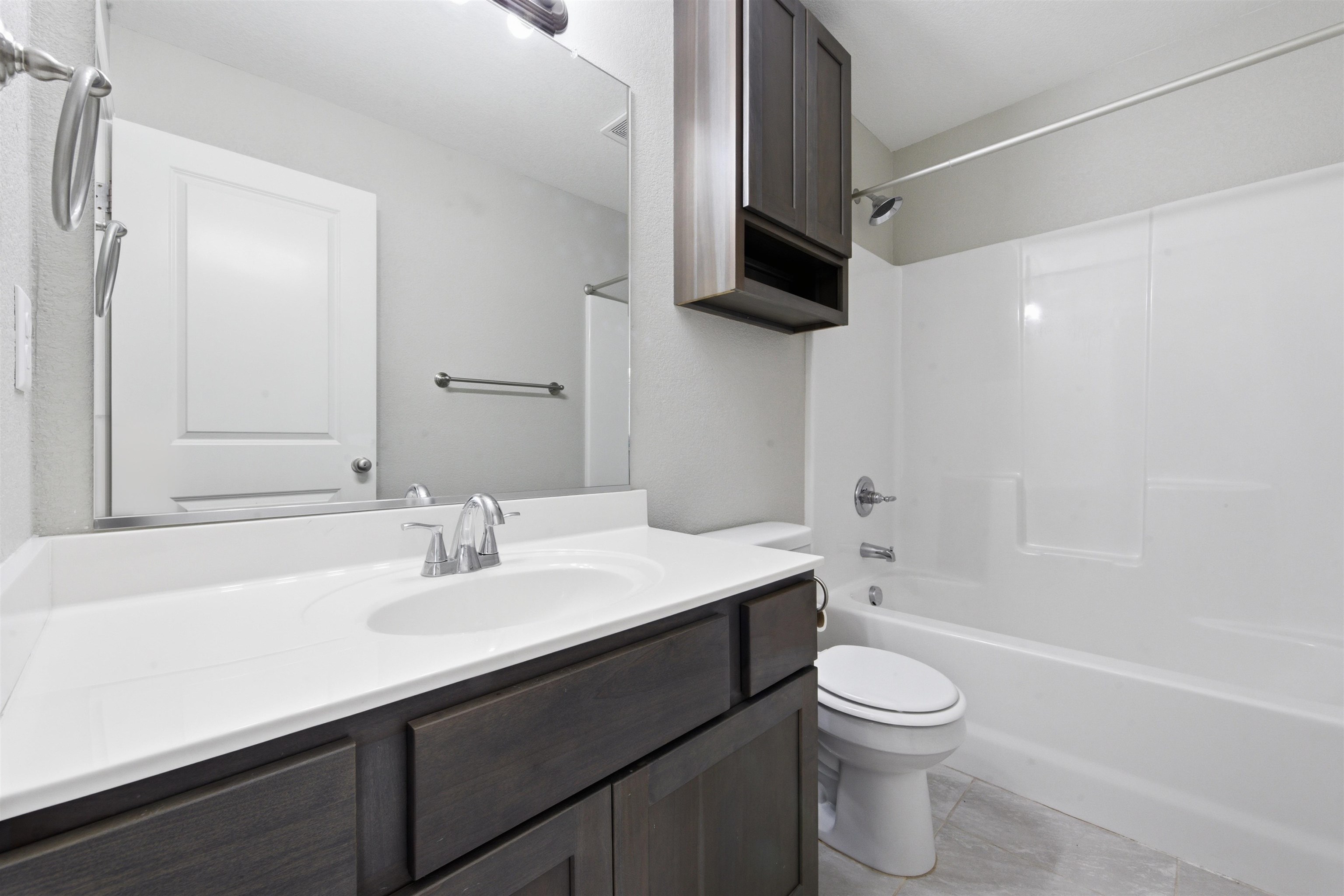 516 E Shade Andover KS 67002