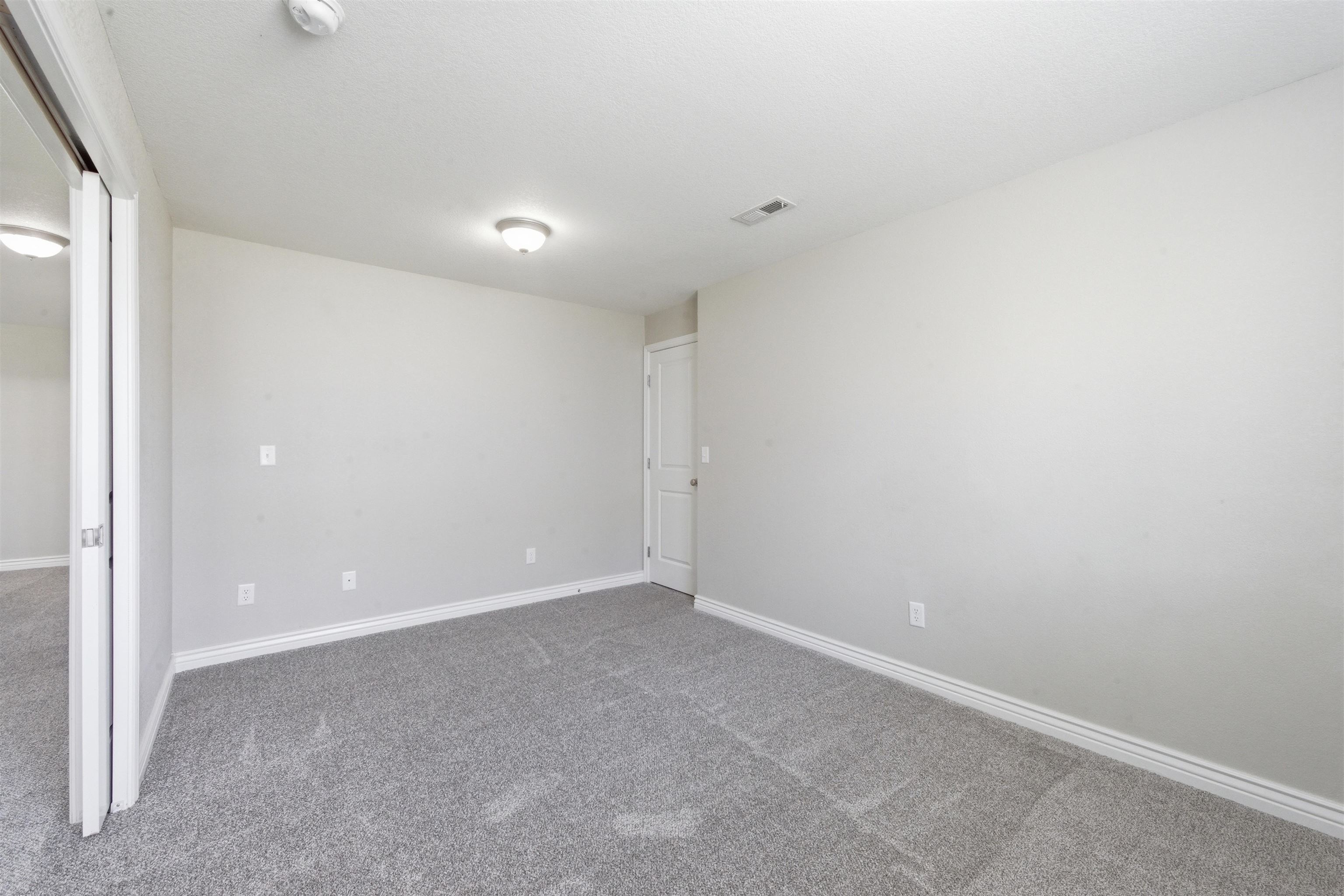 516 E Shade Andover KS 67002