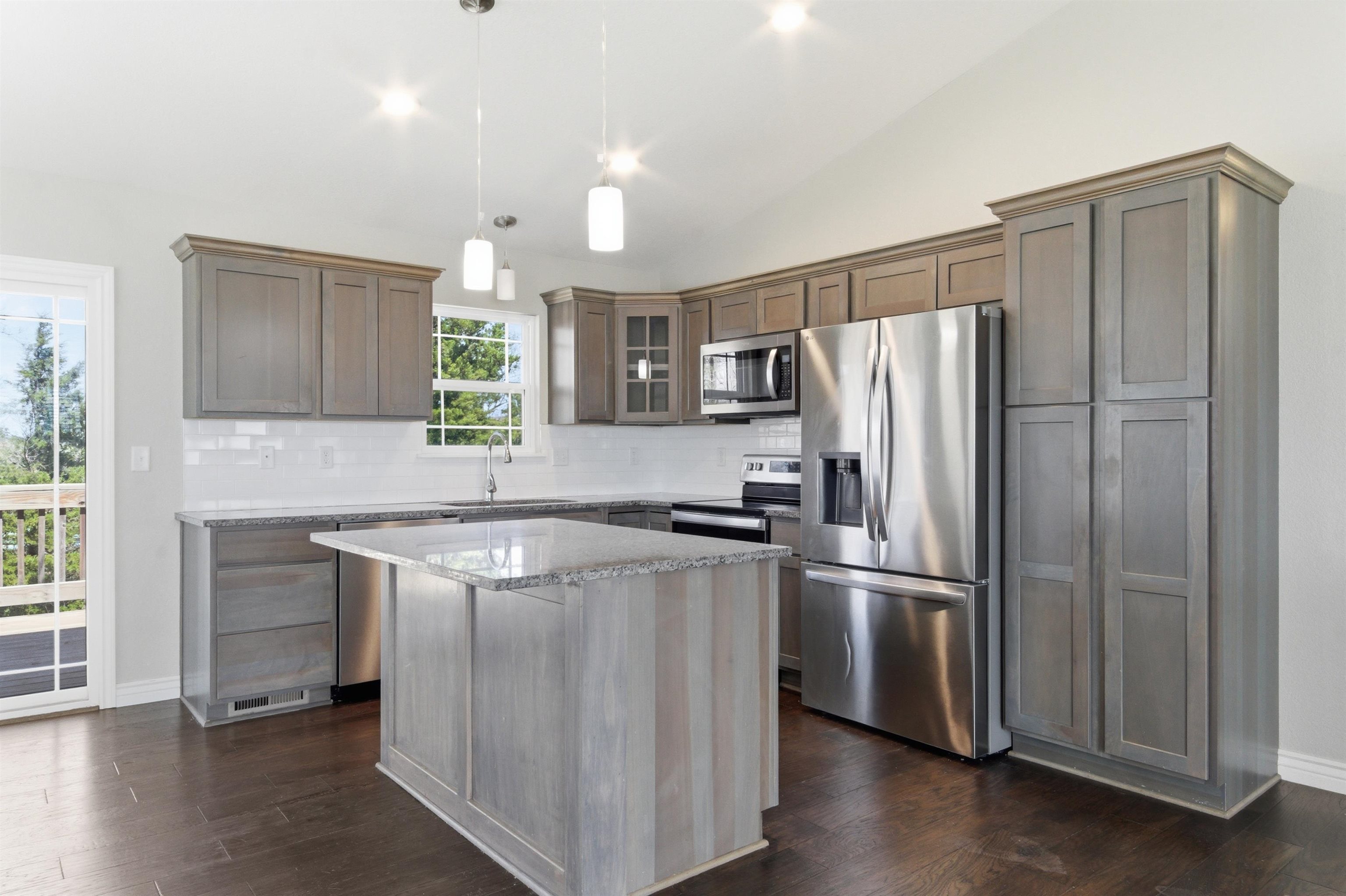 516 E Shade Andover KS 67002