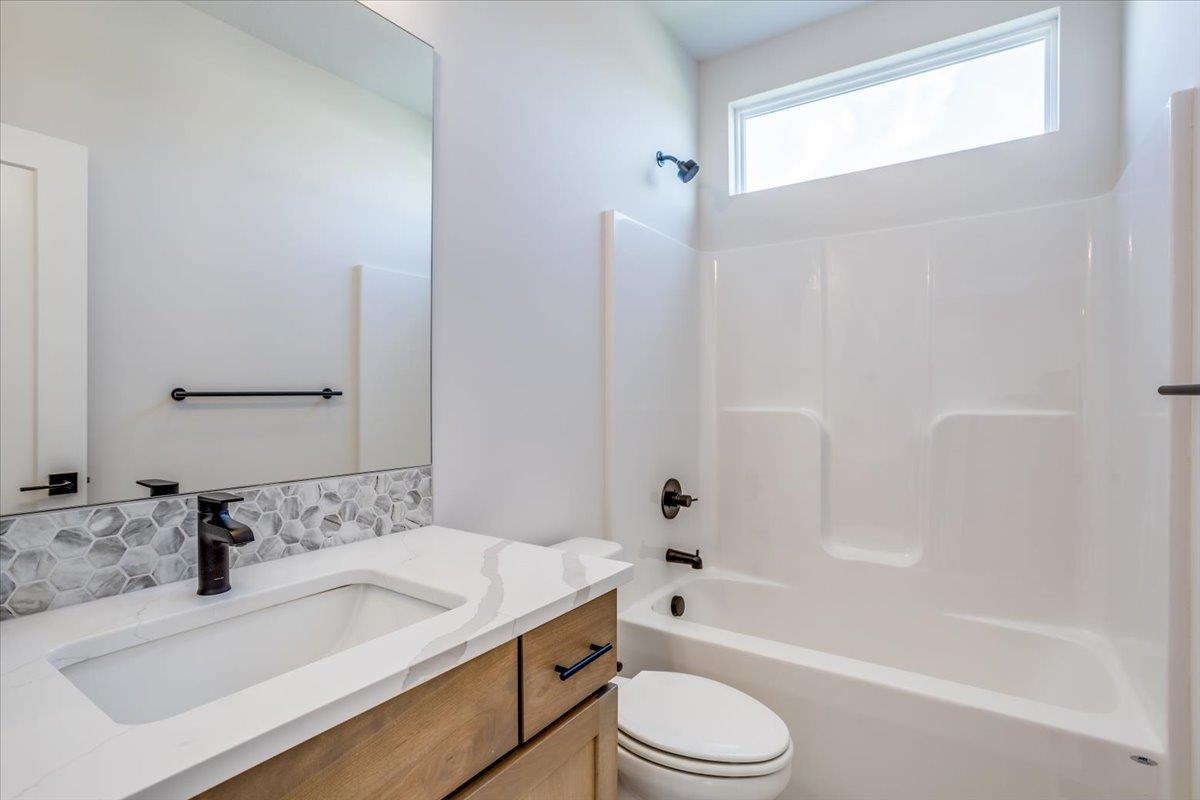 4455 N Grey Meadows Street Maize KS 67101