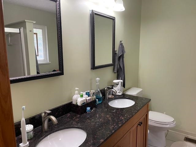 1305 Trinity Drive Newton KS 67114