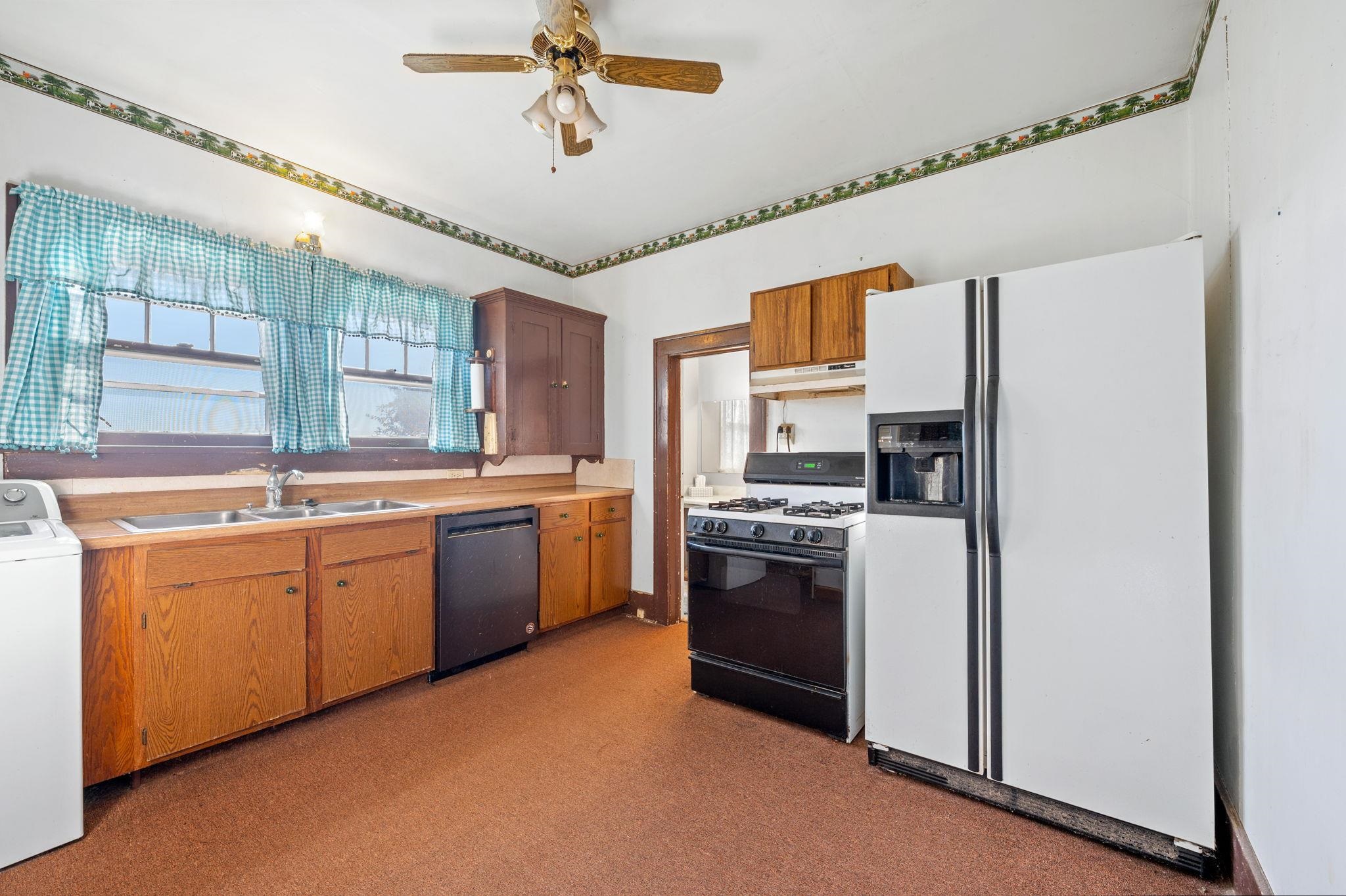 8106 S Sandhill Road Burrton KS 67020