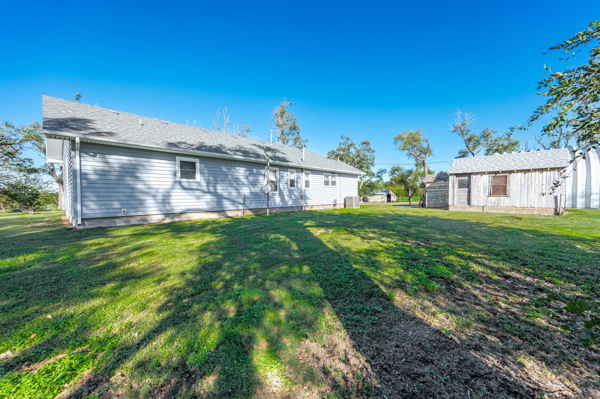 8106 S Sandhill Road Burrton KS 67020