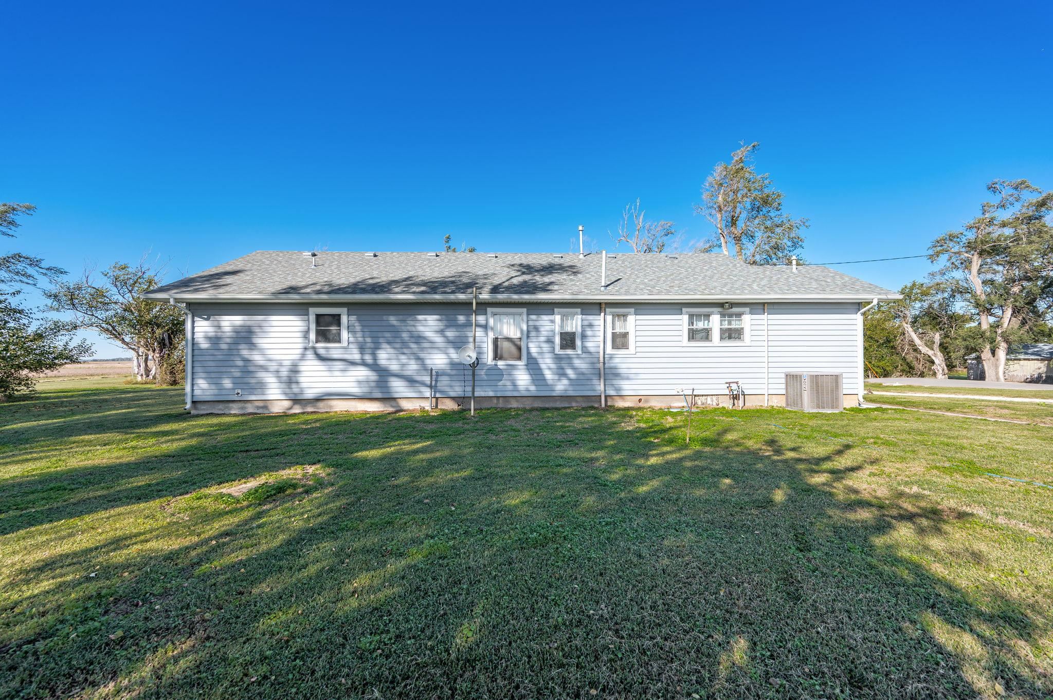 8106 S Sandhill Road Burrton KS 67020
