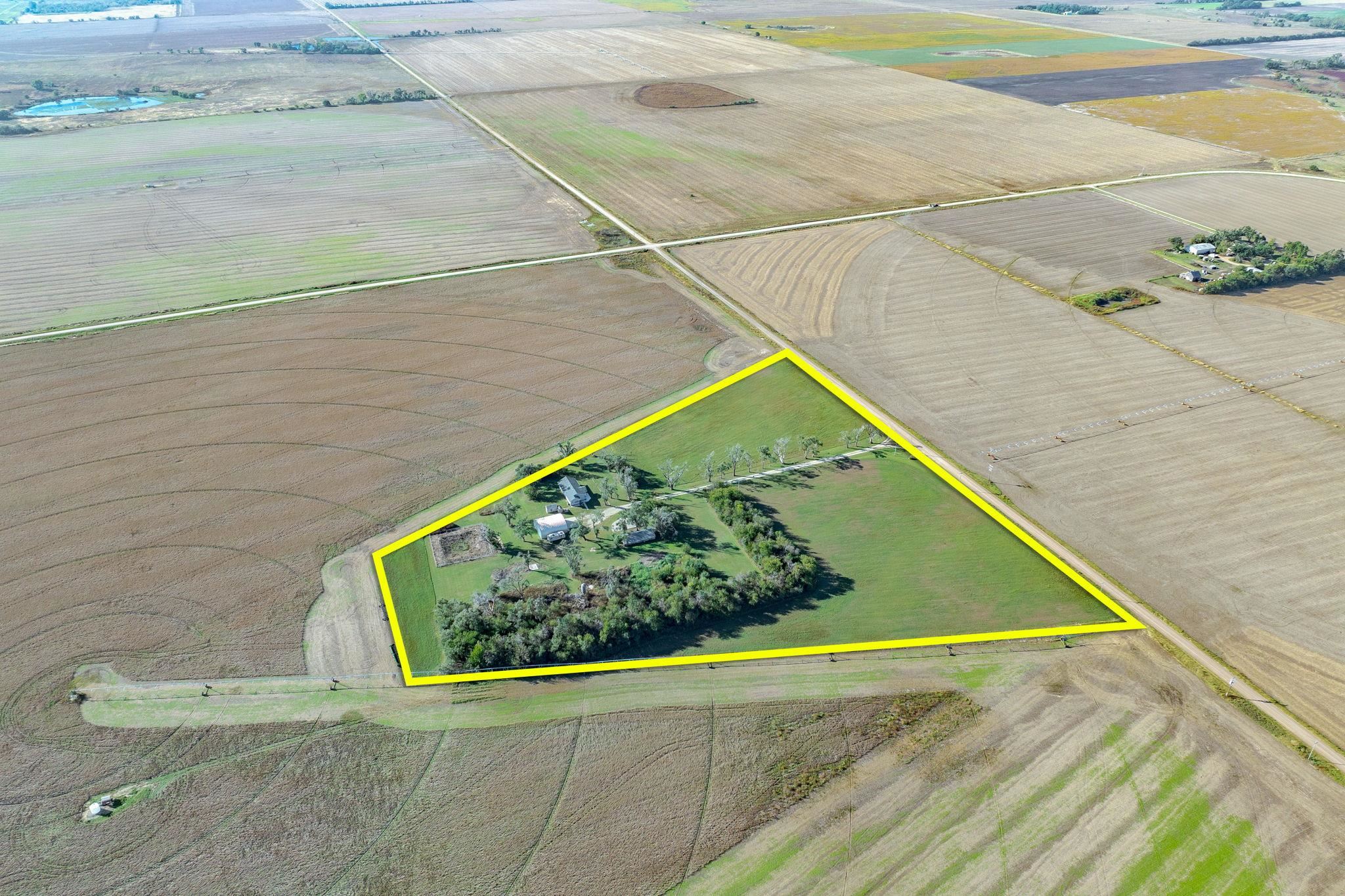 8106 S Sandhill Road Burrton KS 67020