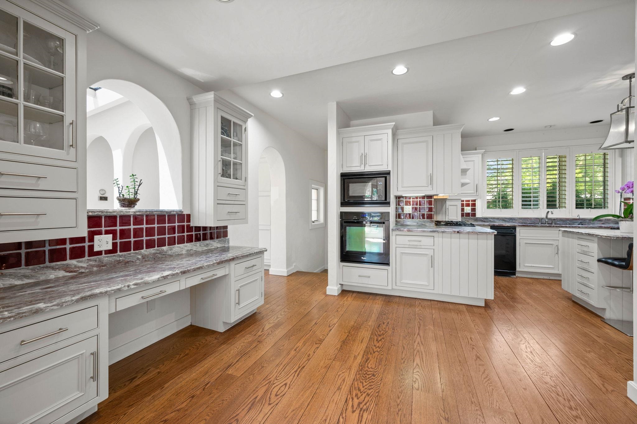 334 N Crestway Wichita KS 67208
