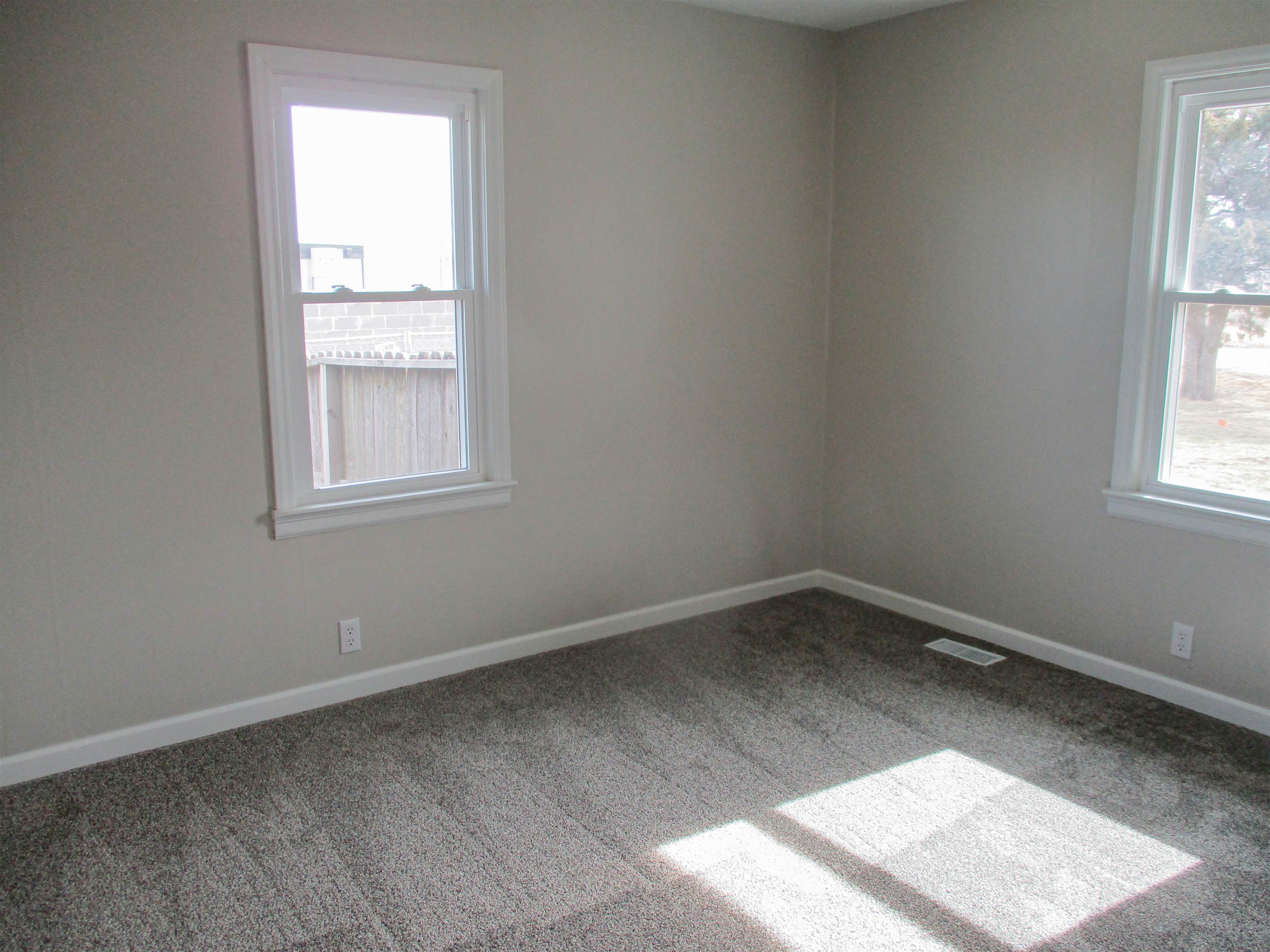 3206 W Macarthur Road Wichita KS 67217