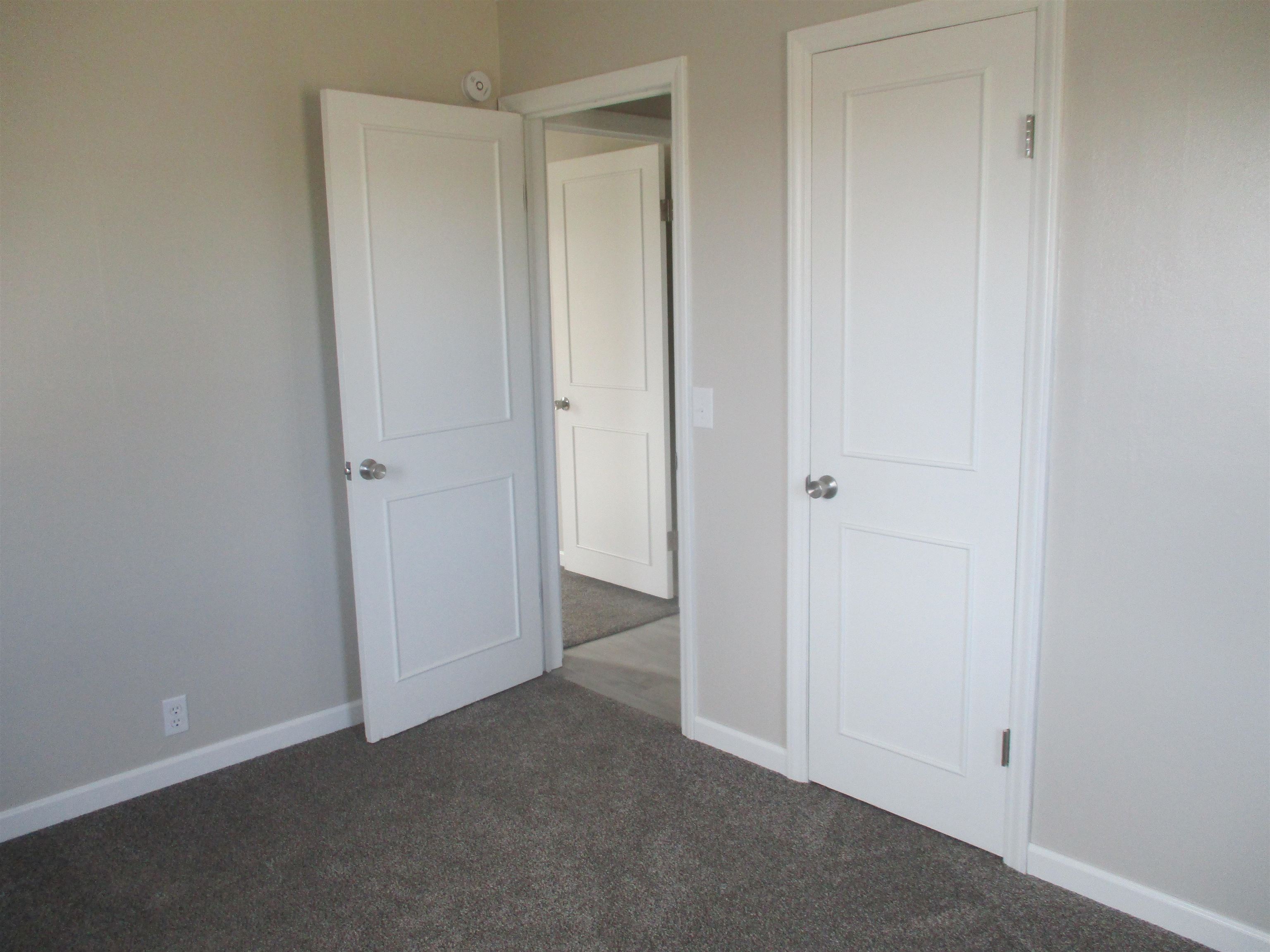 3206 W Macarthur Road Wichita KS 67217
