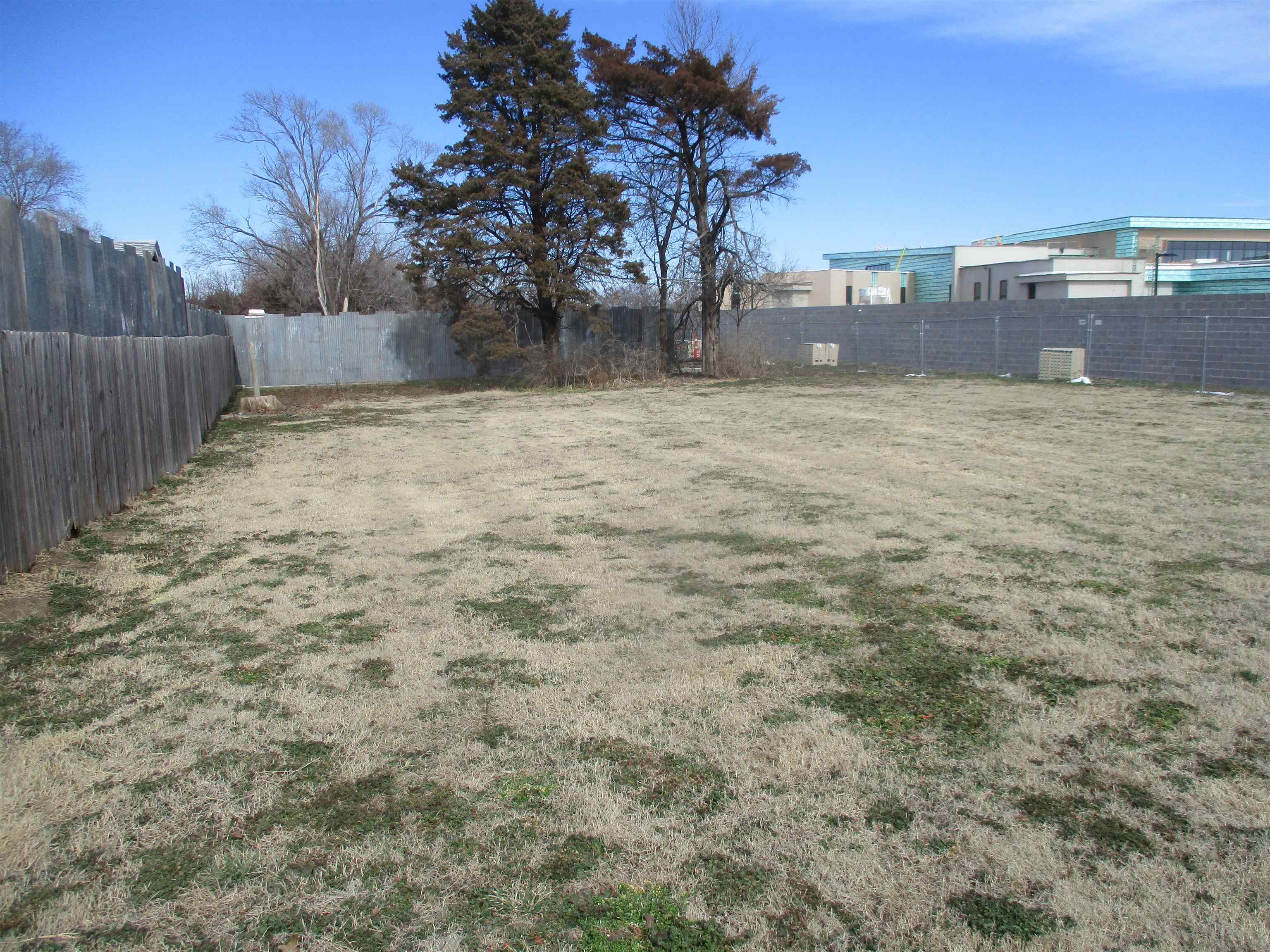 3206 W Macarthur Road Wichita KS 67217