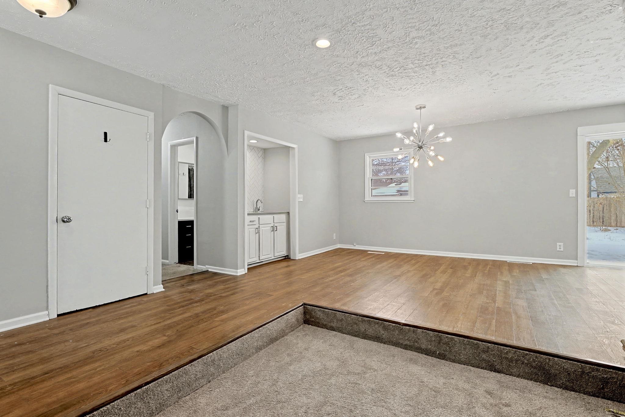 526 E Park Lane Street Derby KS 67037