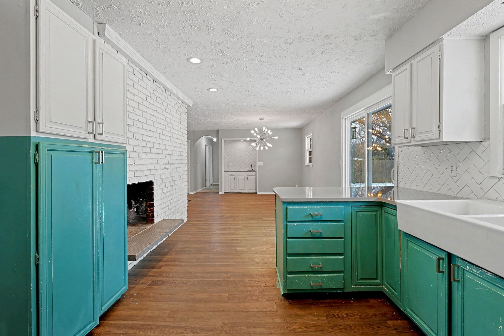 526 E Park Lane Street Derby KS 67037