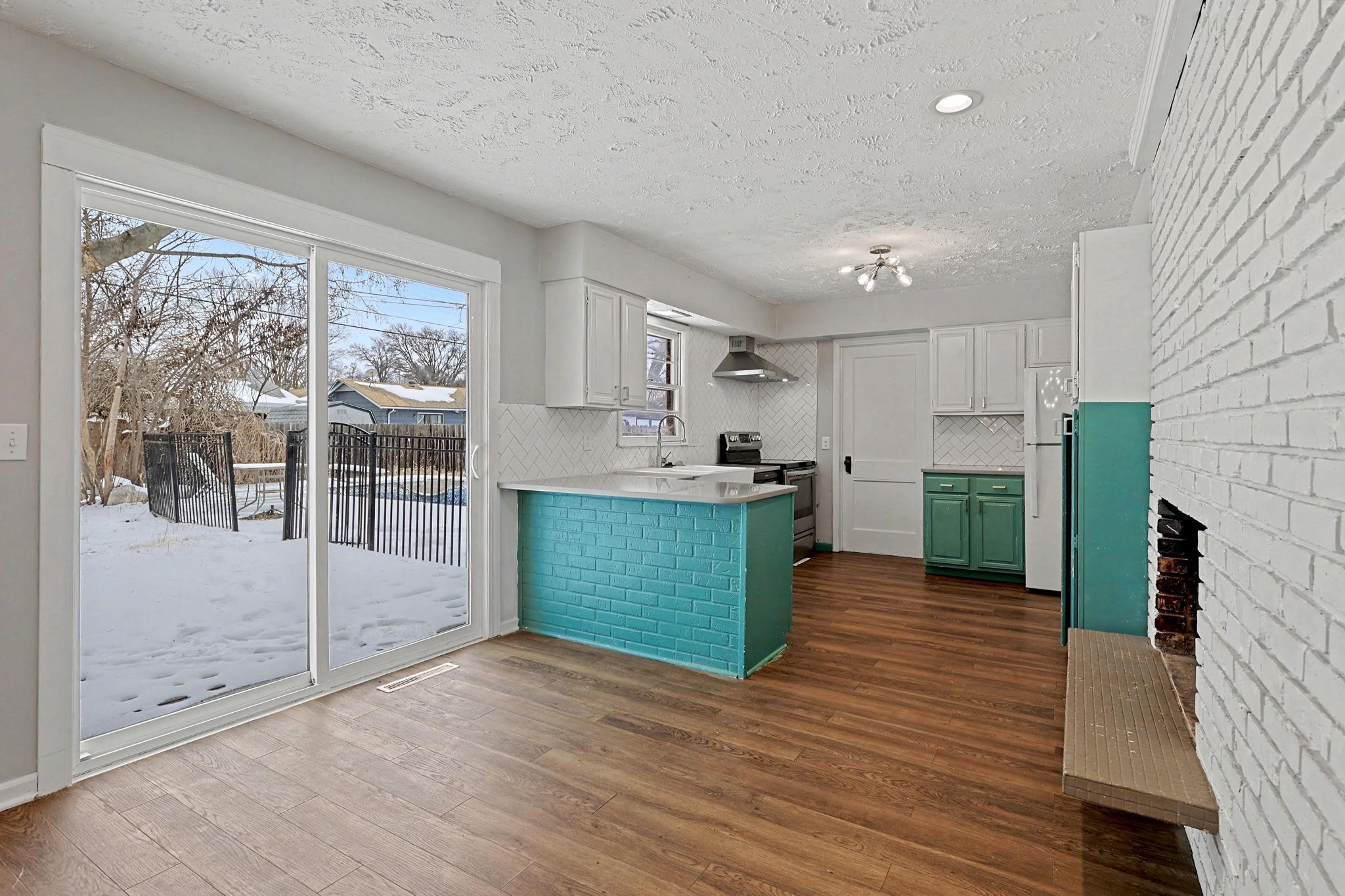 526 E Park Lane Street Derby KS 67037