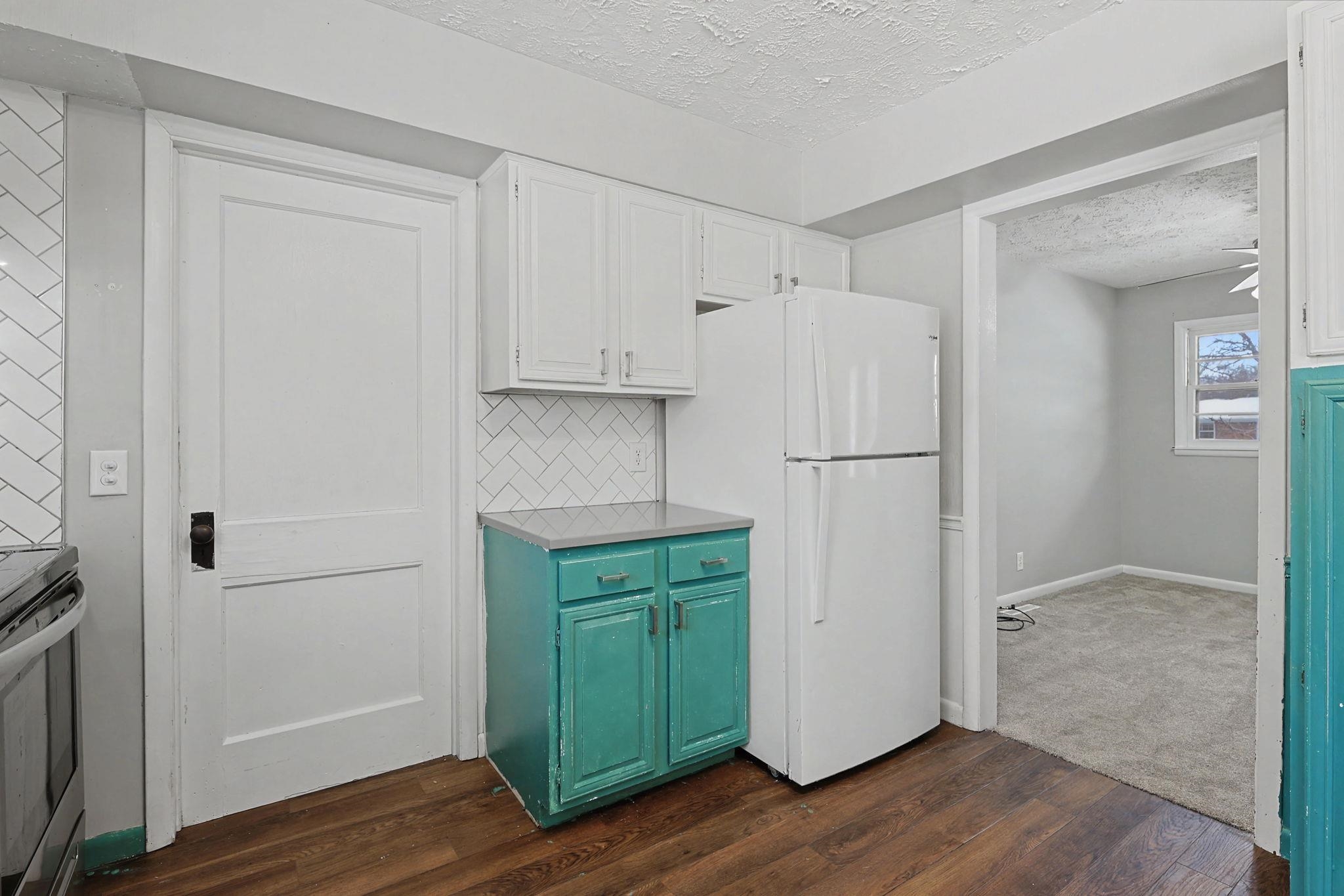 526 E Park Lane Street Derby KS 67037