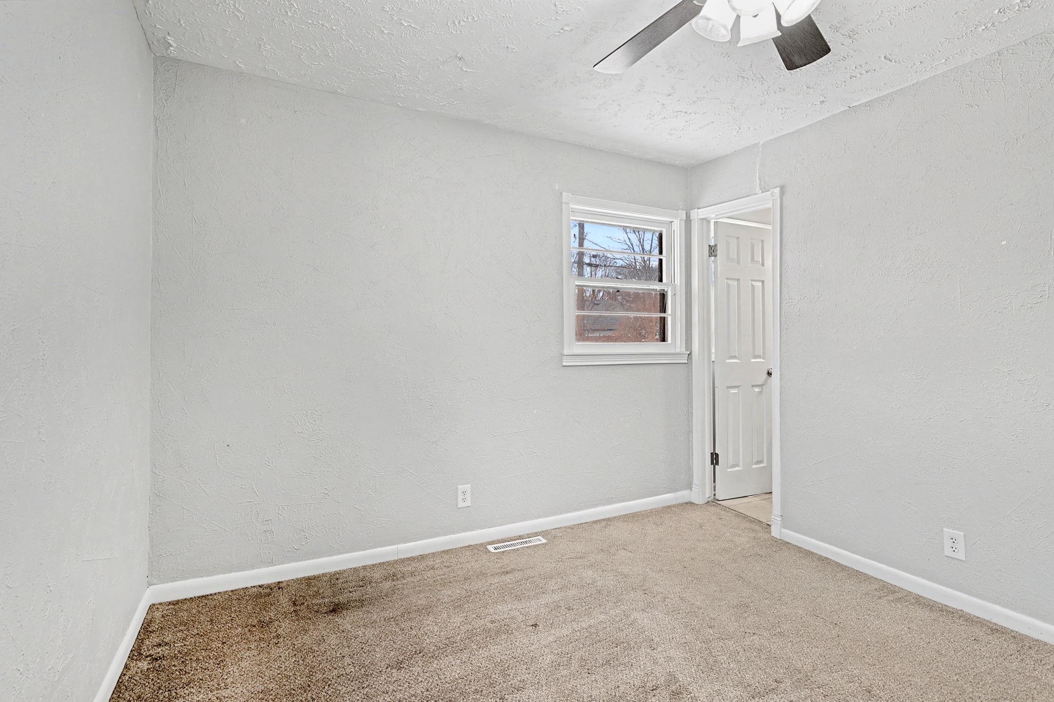 526 E Park Lane Street Derby KS 67037