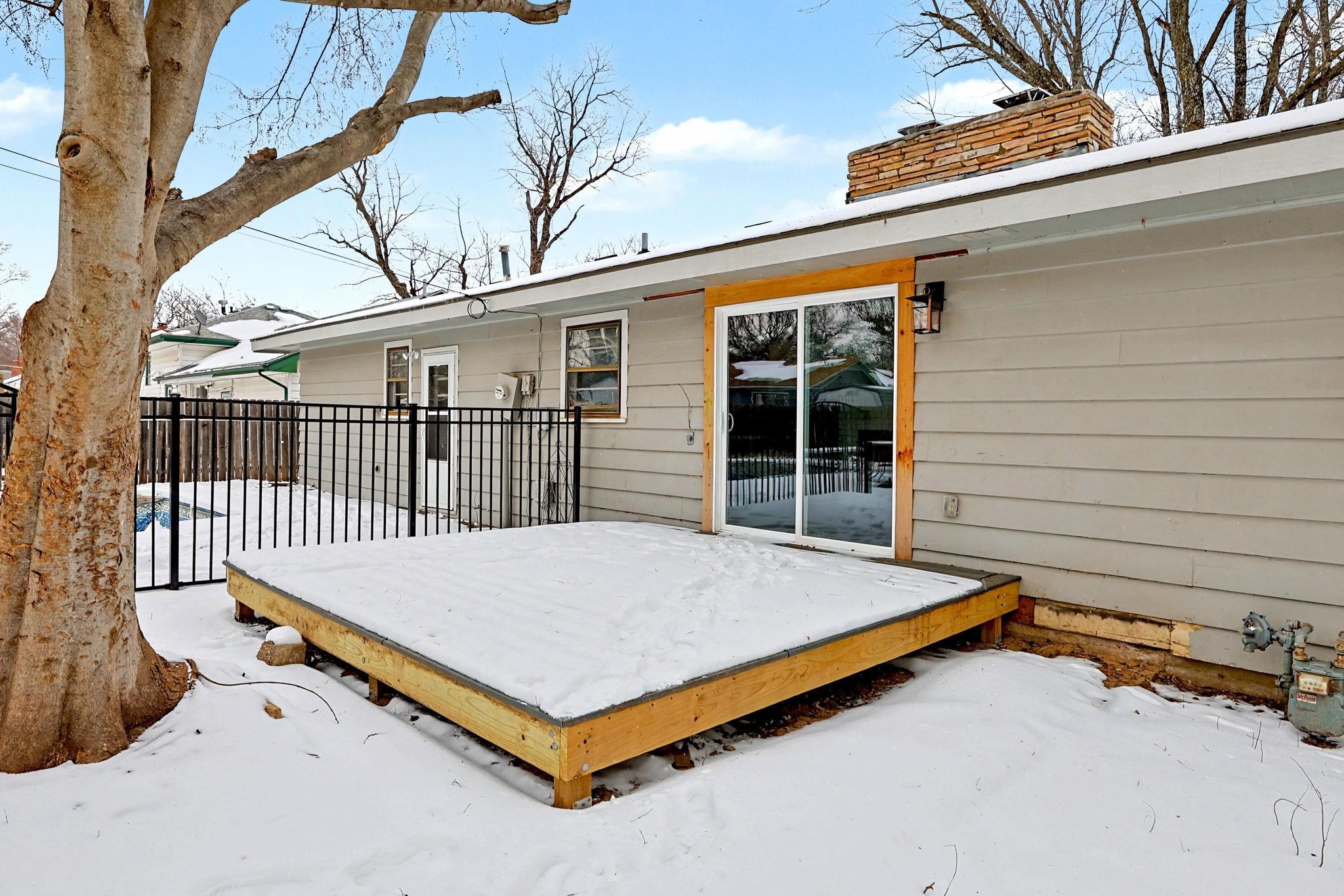 526 E Park Lane Street Derby KS 67037