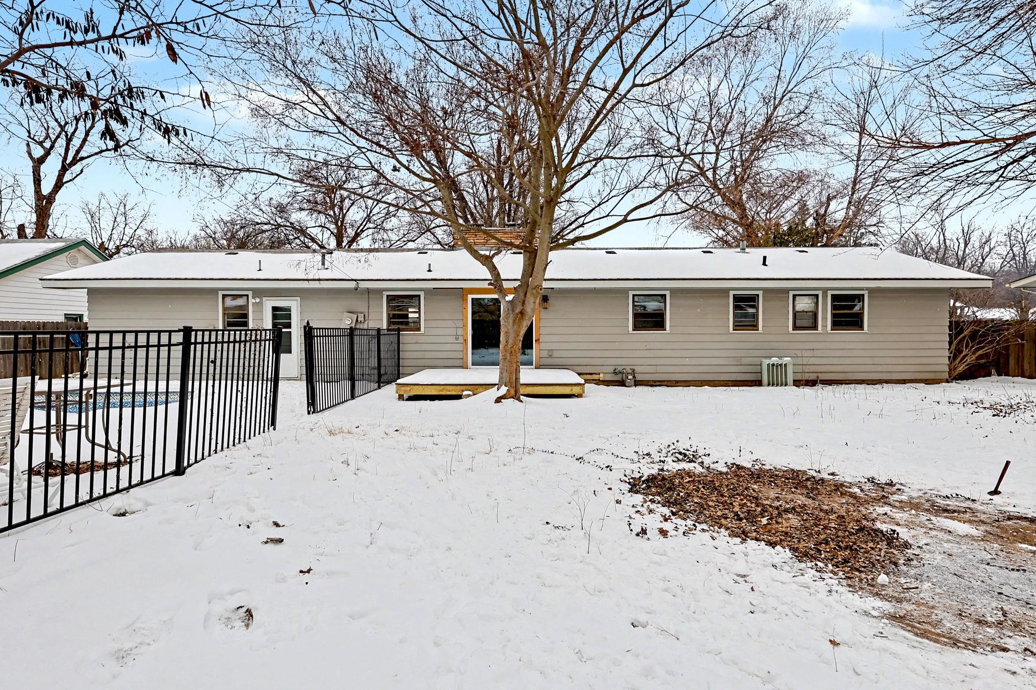 526 E Park Lane Street Derby KS 67037