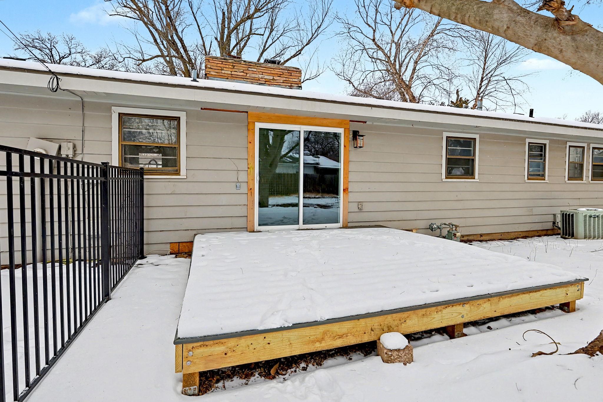 526 E Park Lane Street Derby KS 67037