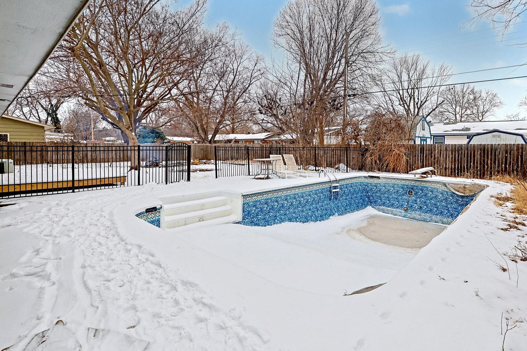 526 E Park Lane Street Derby KS 67037