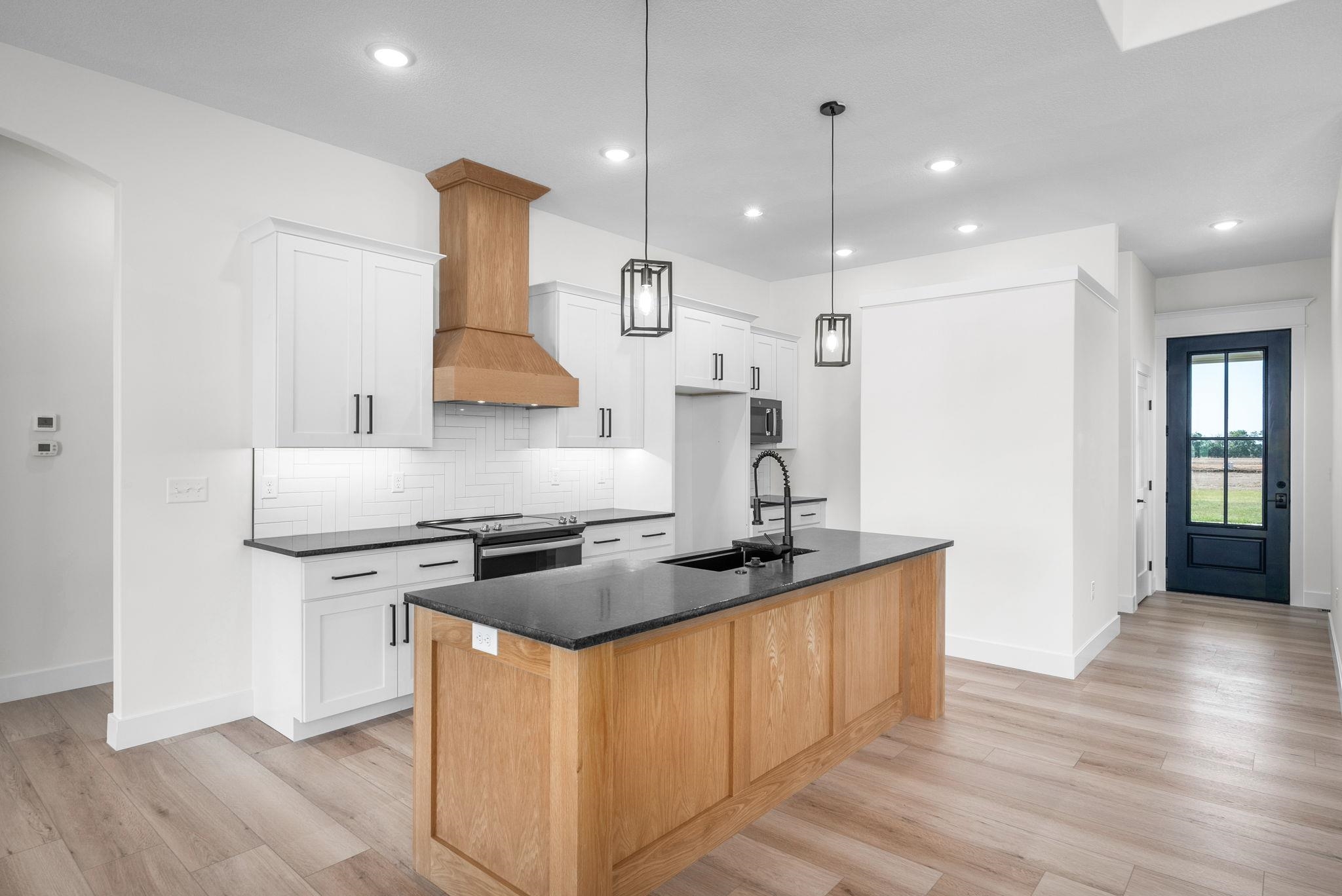 1230 W Ravendale Lane Goddard KS 67052
