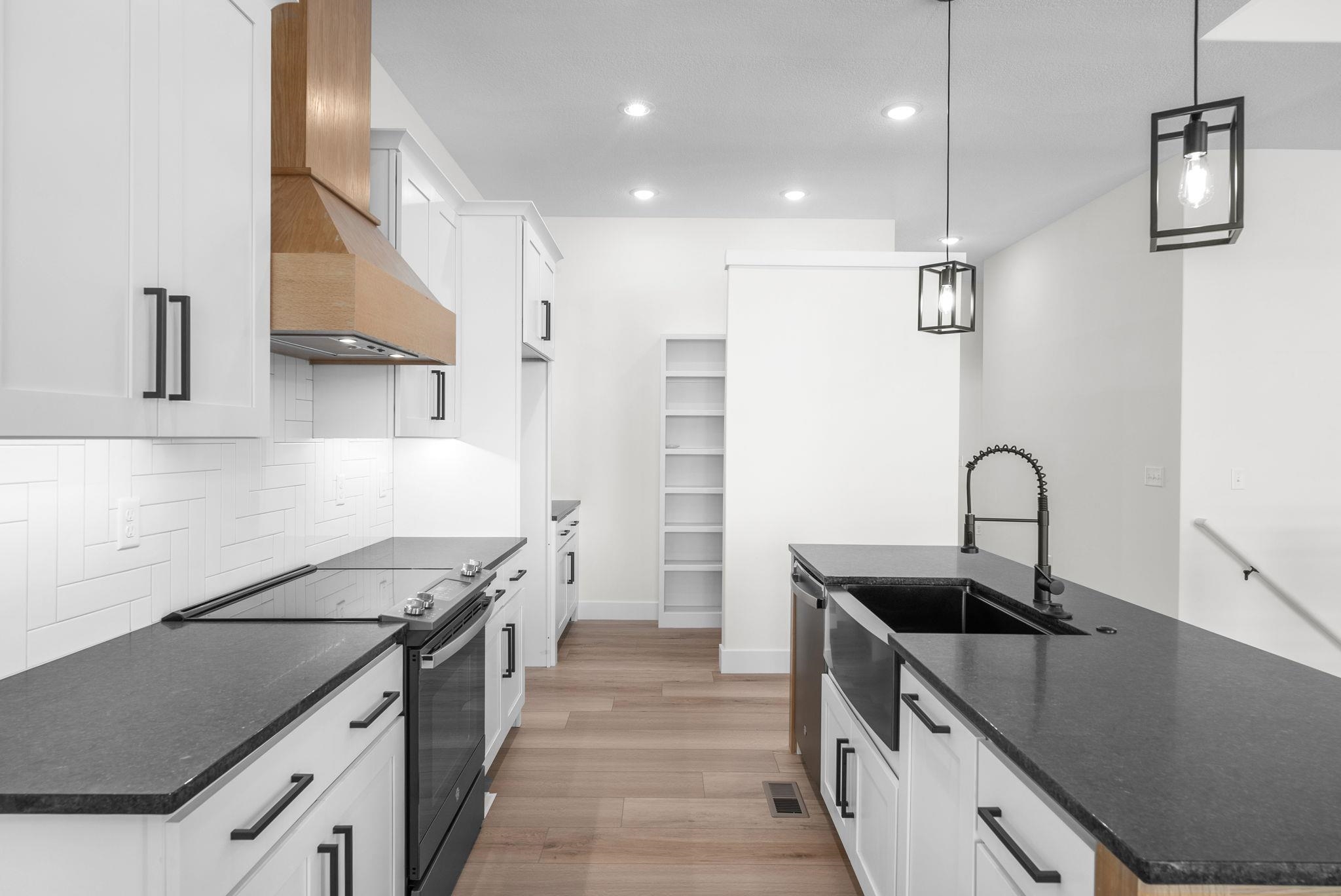 1230 W Ravendale Lane Goddard KS 67052