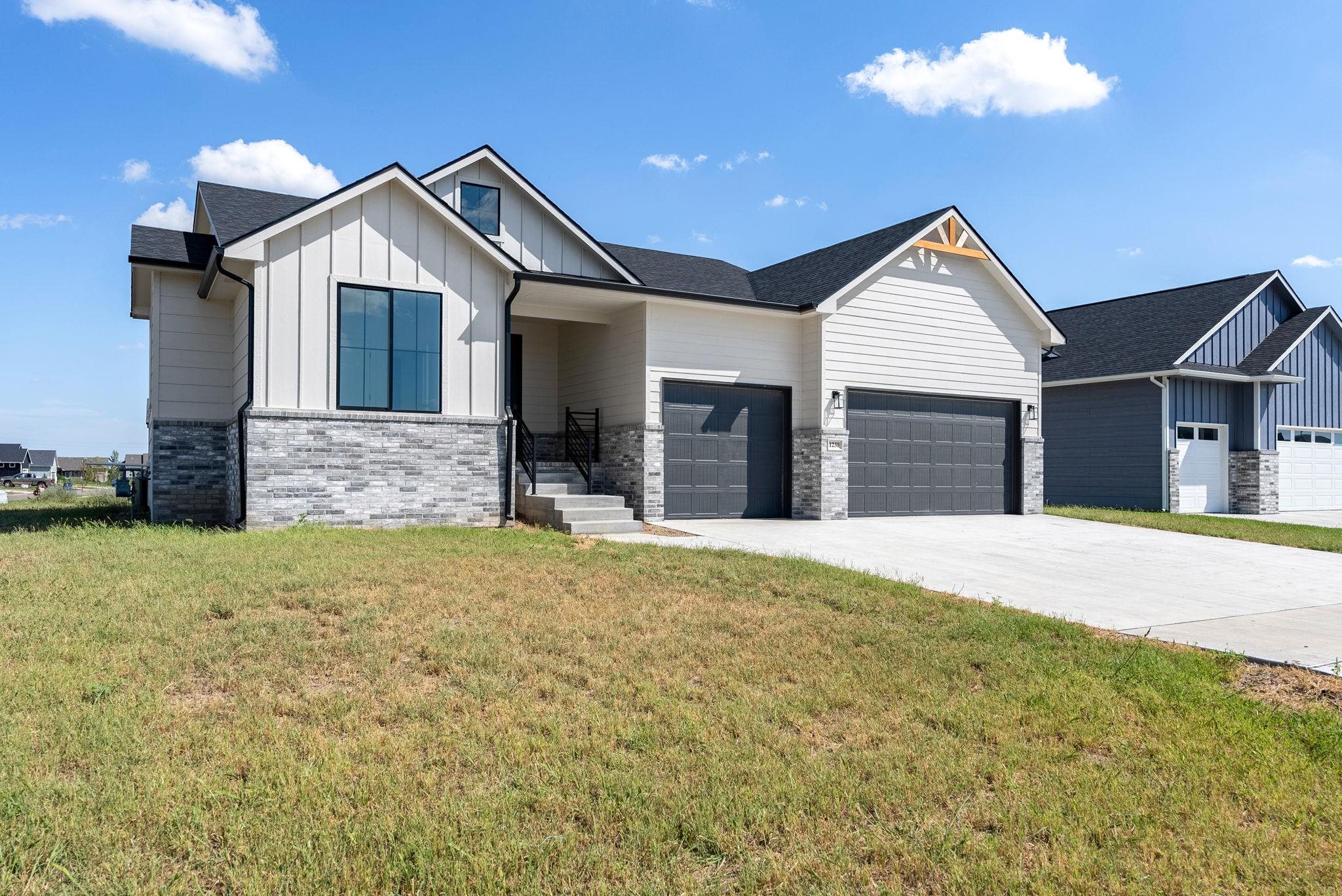 1230 W Ravendale Lane Goddard KS 67052