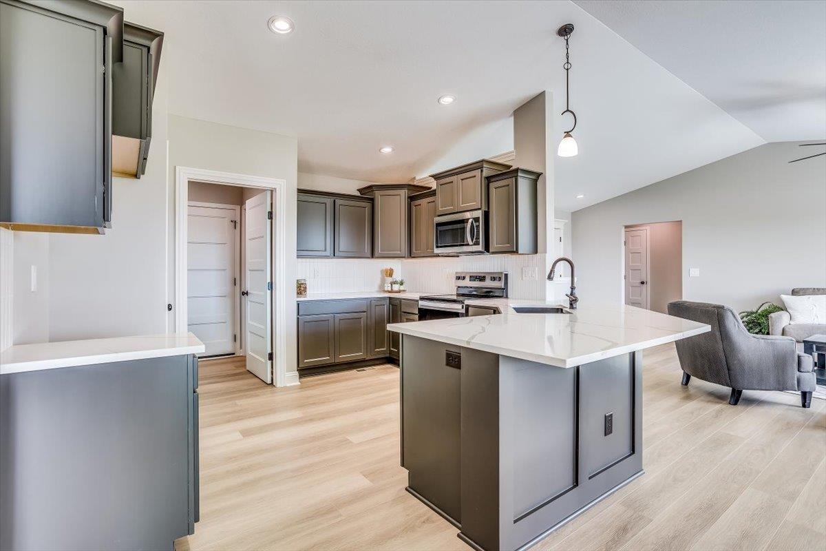 1548 N Quince Court Andover KS 67002