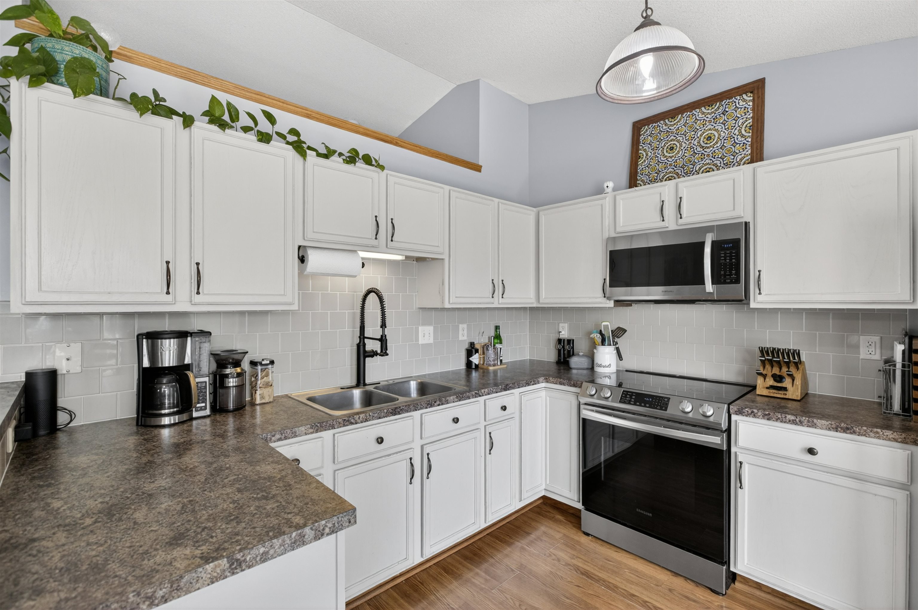 100 S Stoneridge Street Valley Center KS 67147