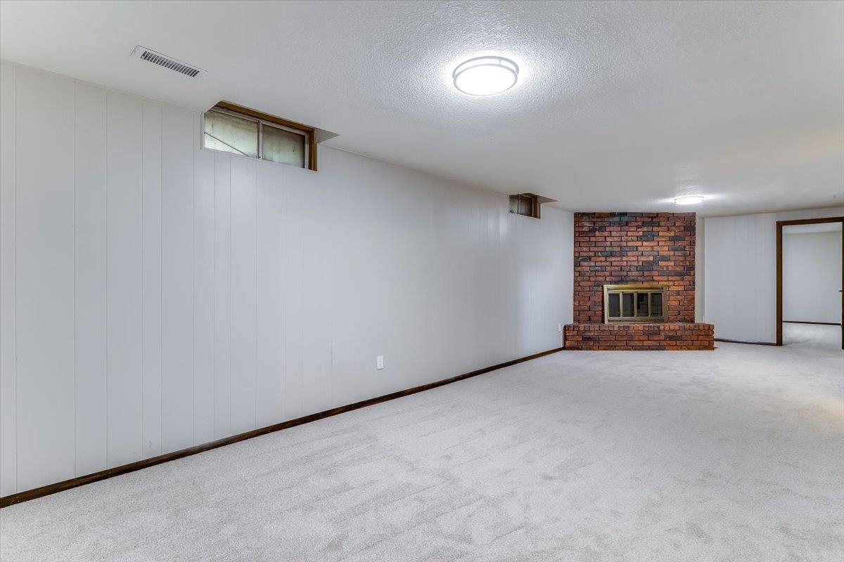8829 W 9th Street N Wichita KS 67212