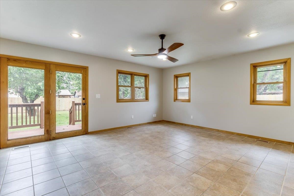 8829 W 9th Street N Wichita KS 67212