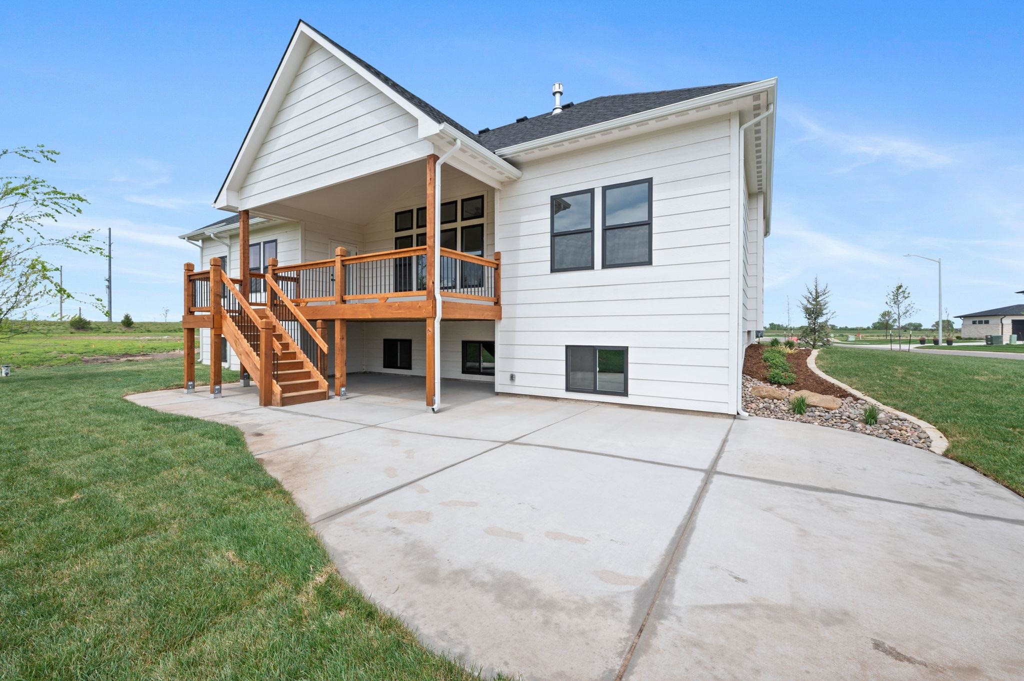 5081 Shoreside Court Maize KS 67101
