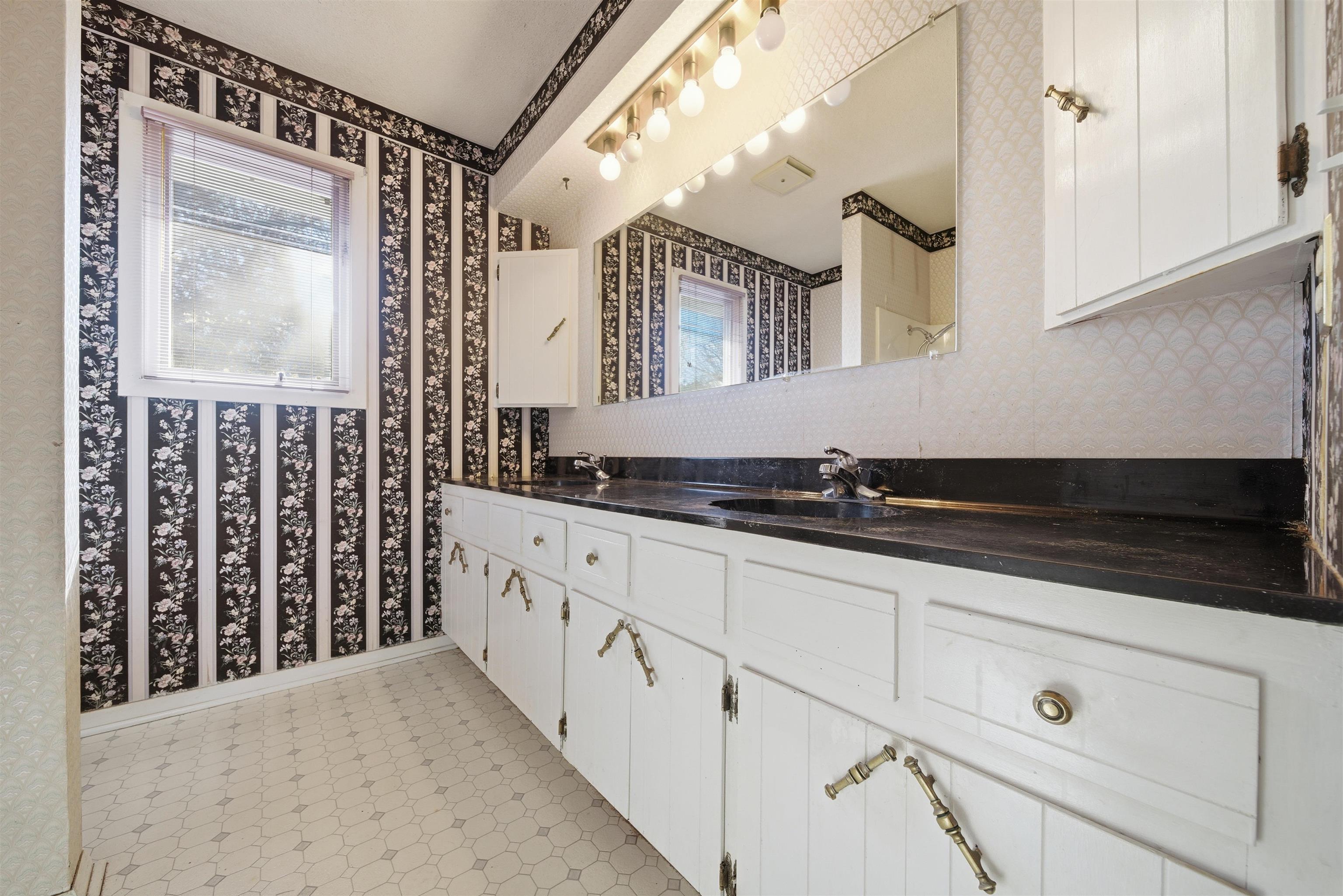 209 W Garnett Court Garden Plain KS 67050