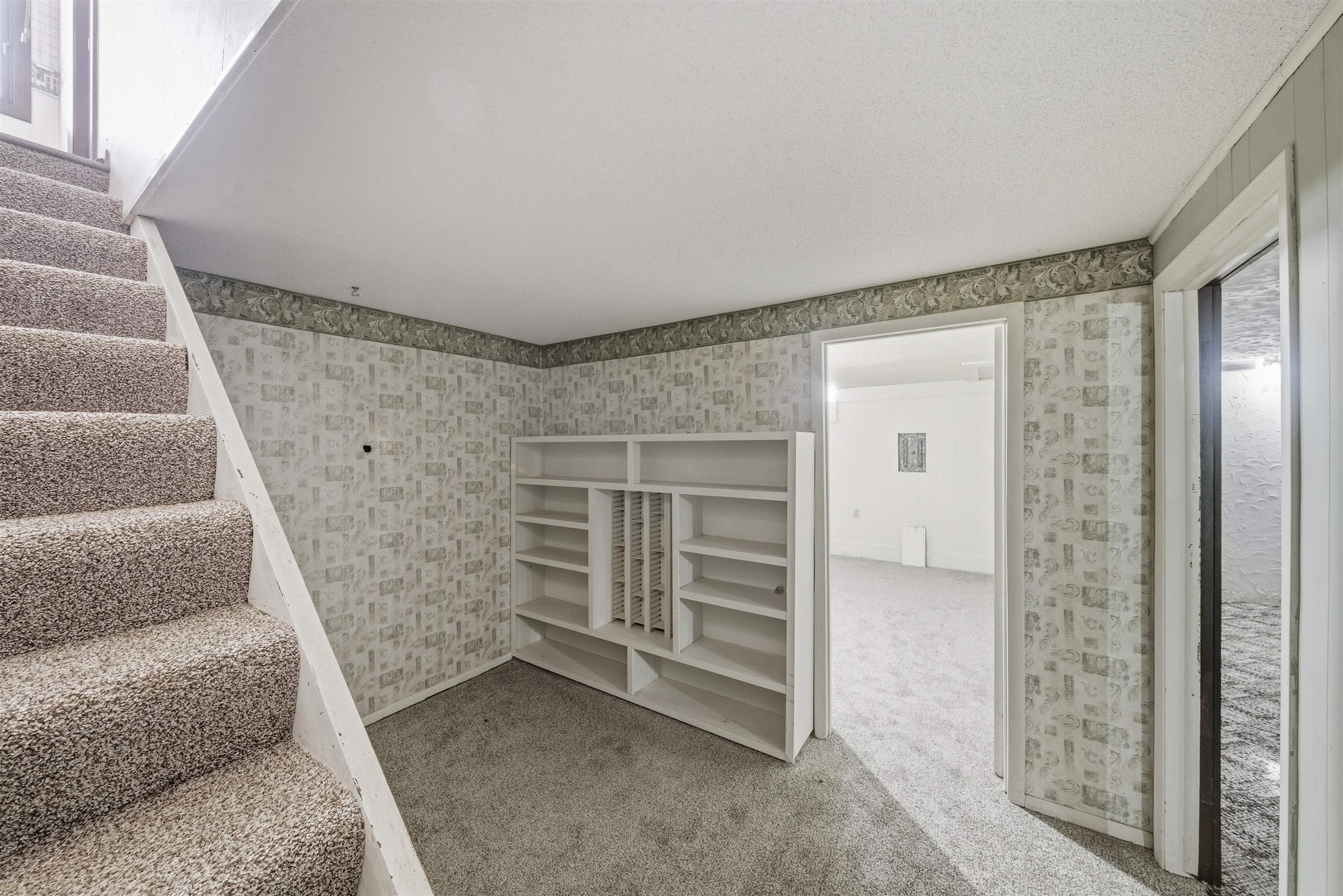 209 W Garnett Court Garden Plain KS 67050