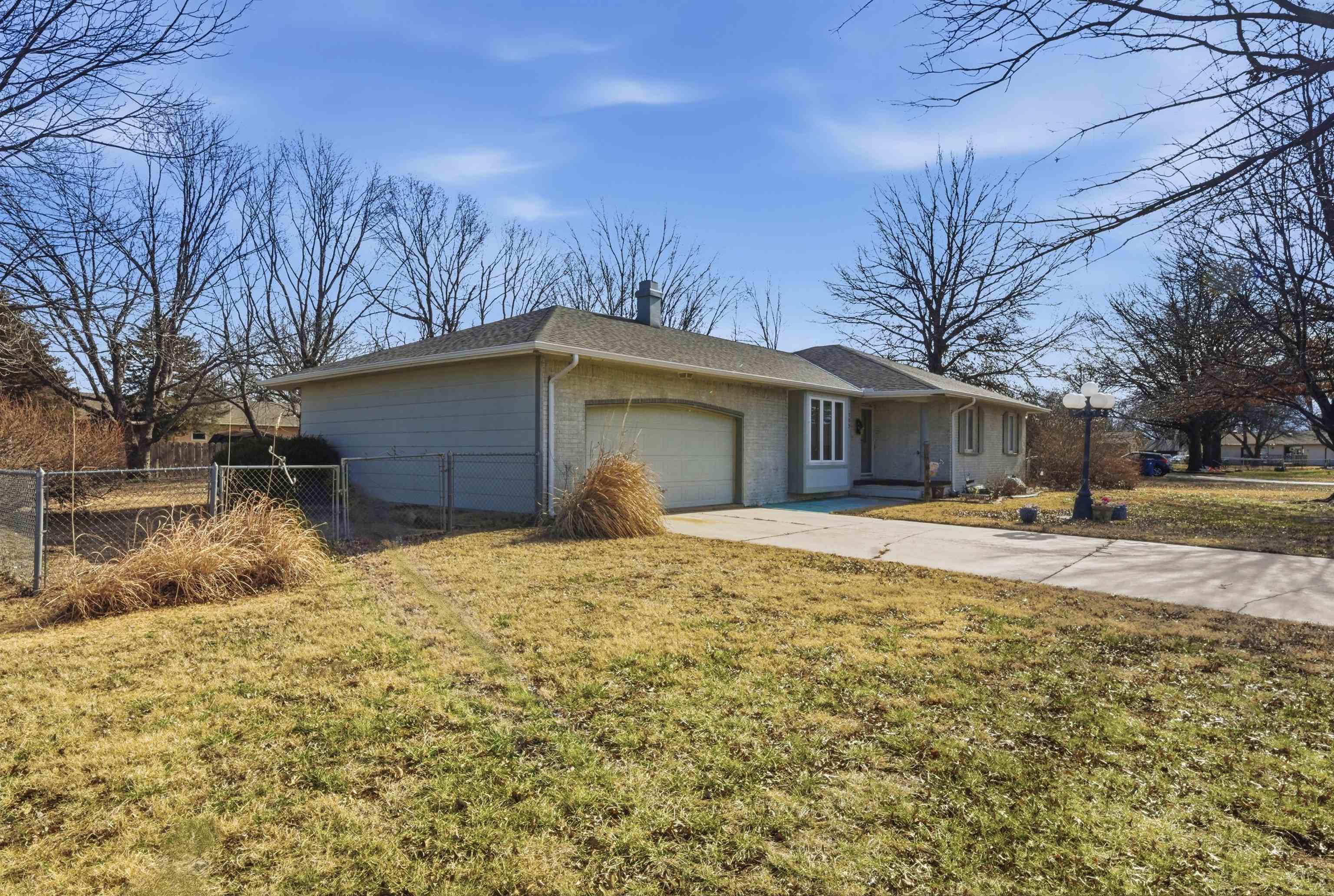 209 W Garnett Court Garden Plain KS 67050