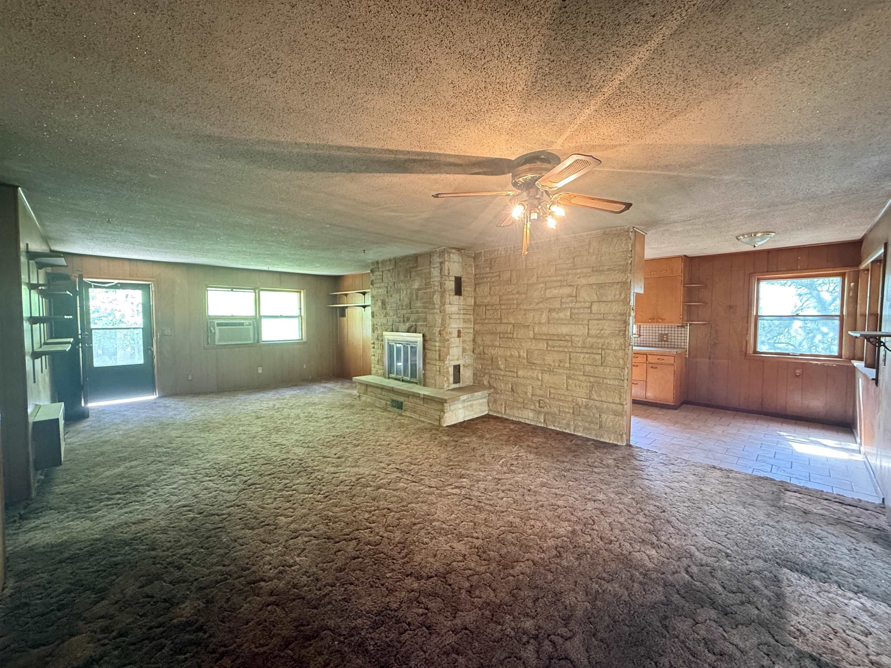 7086 Mill Cove Drive Manhattan KS 66503