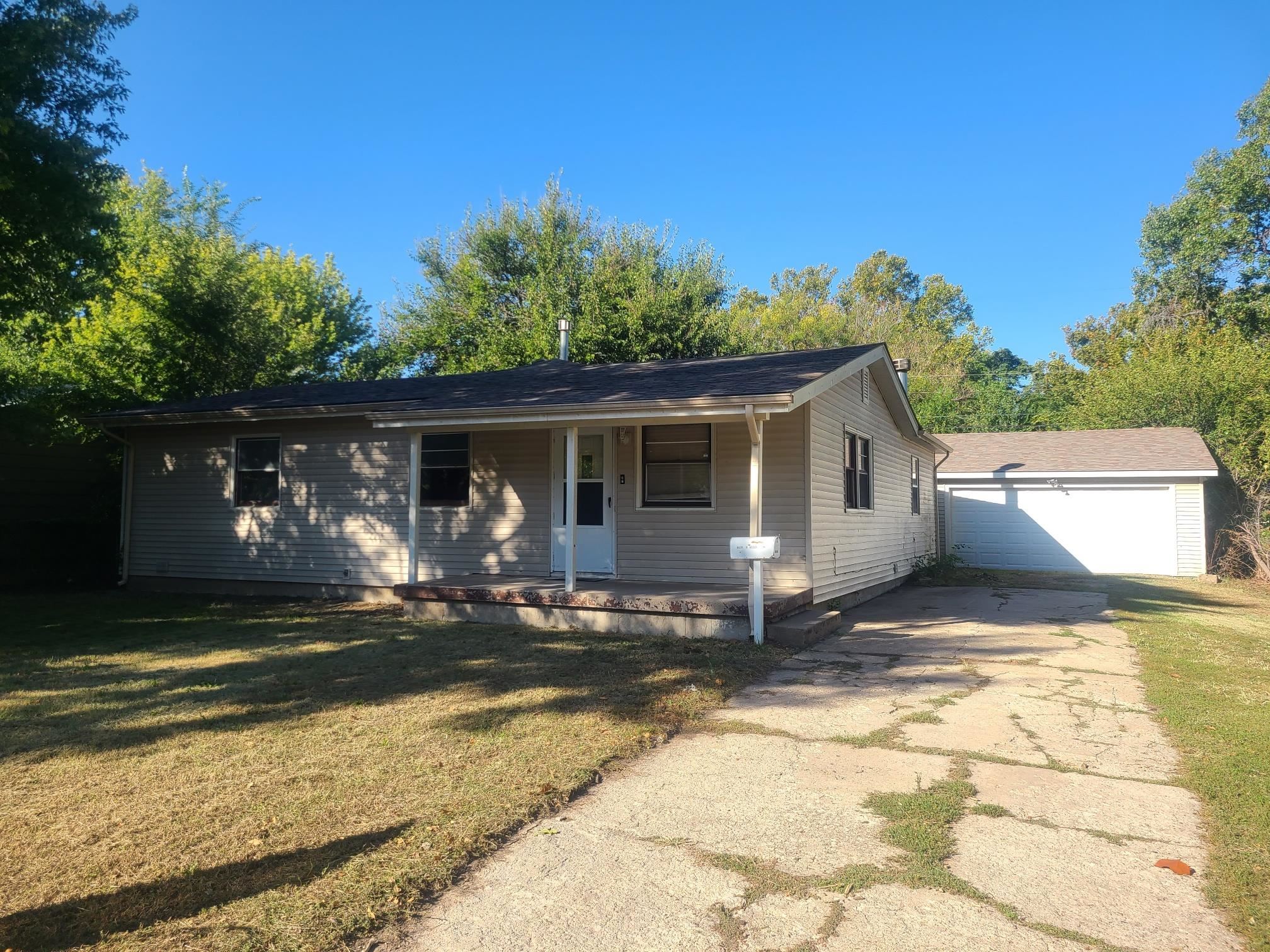 4635 S Glenn Wichita KS 67217