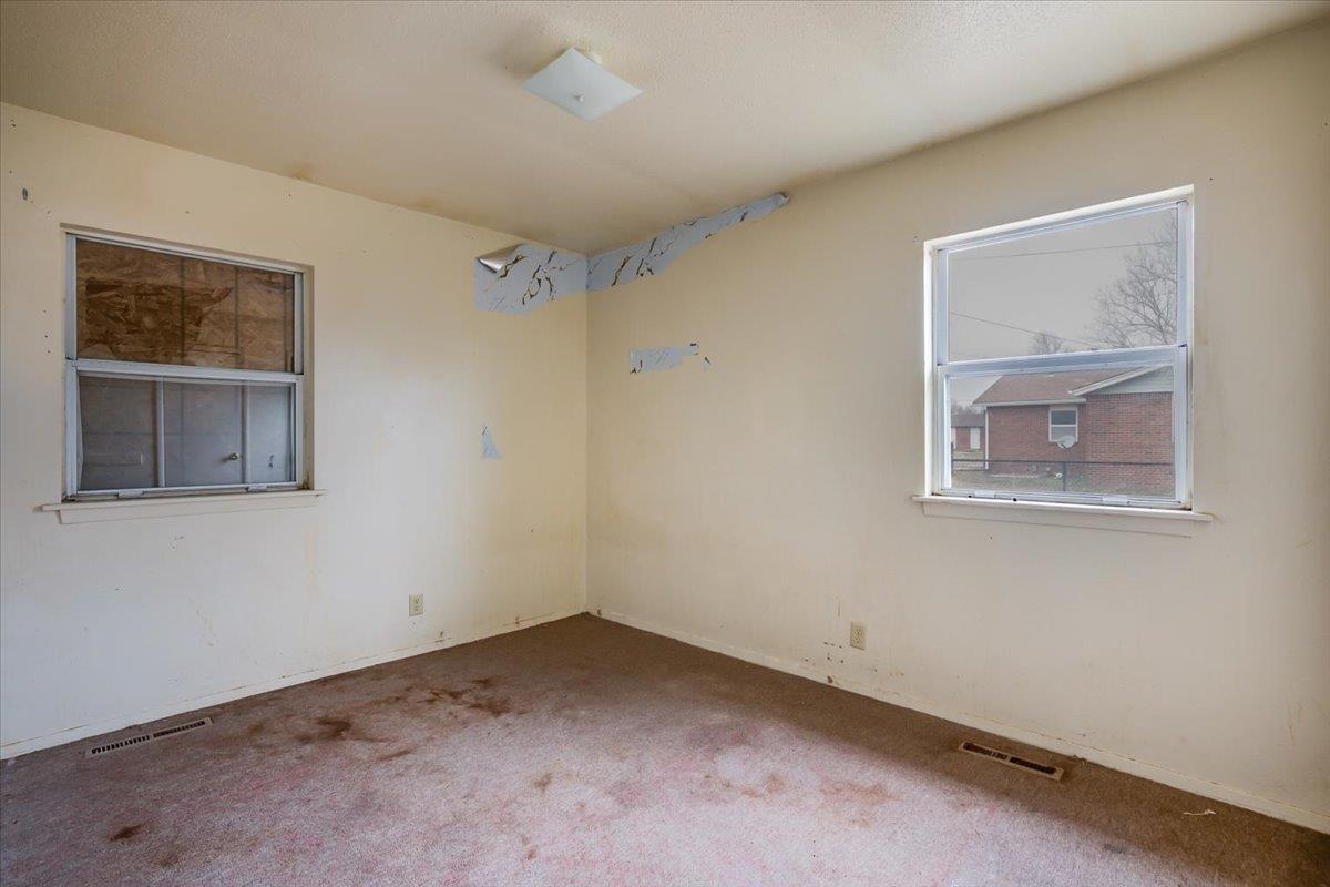 1516 E Del Mar Wichita KS 67216