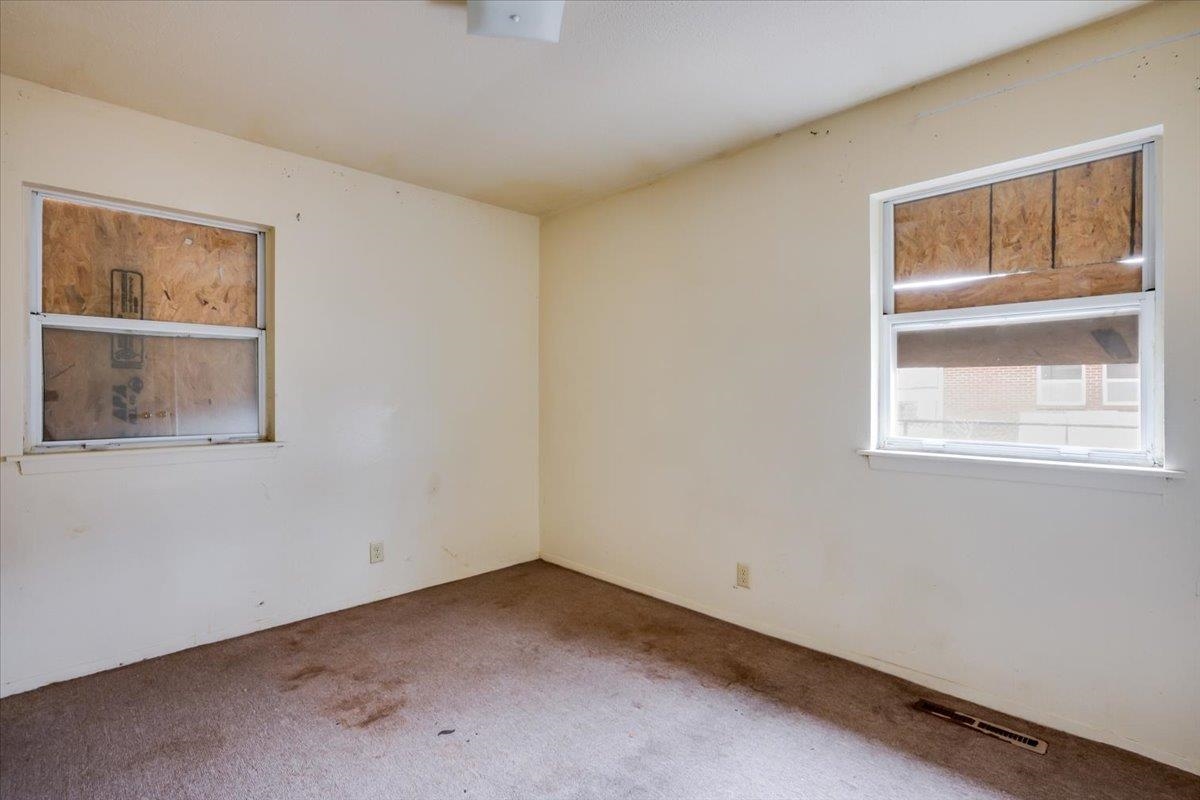 1516 E Del Mar Wichita KS 67216