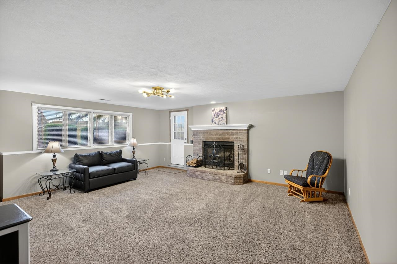 1635 S Tara Falls Court Wichita KS 67207
