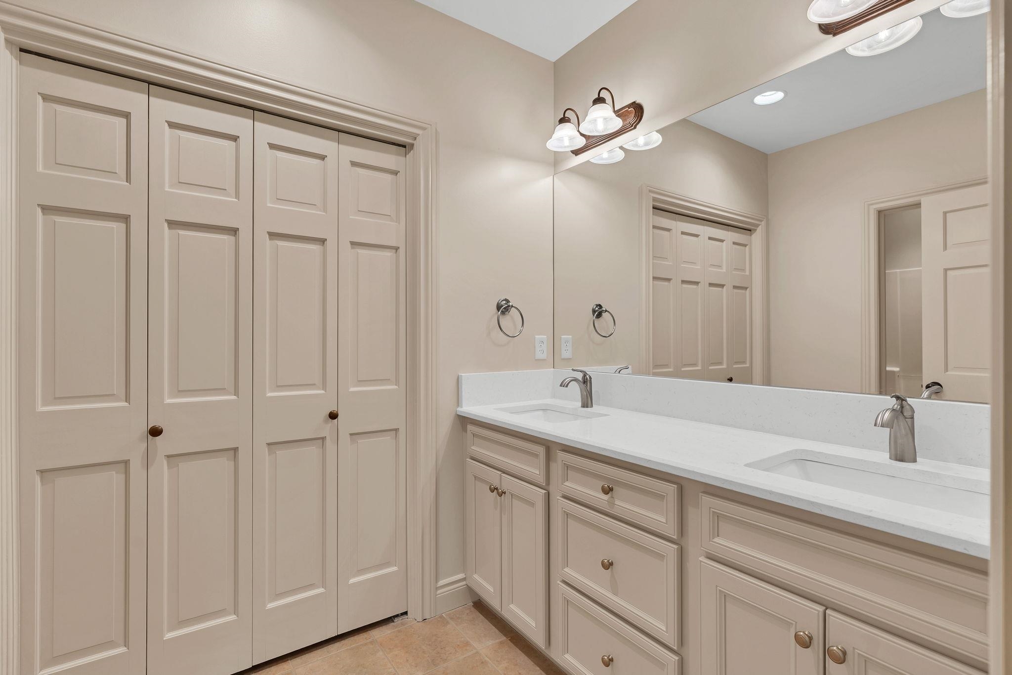 3 N Stagecoach Court Wichita KS 67230