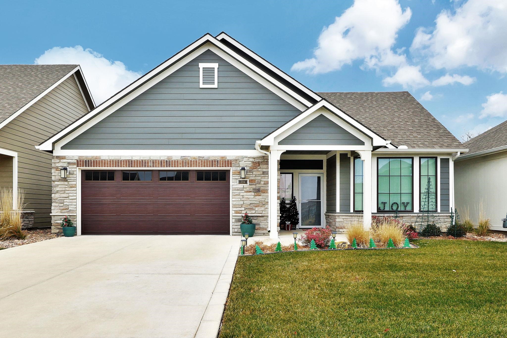 724 E Park Place Andover KS 67002