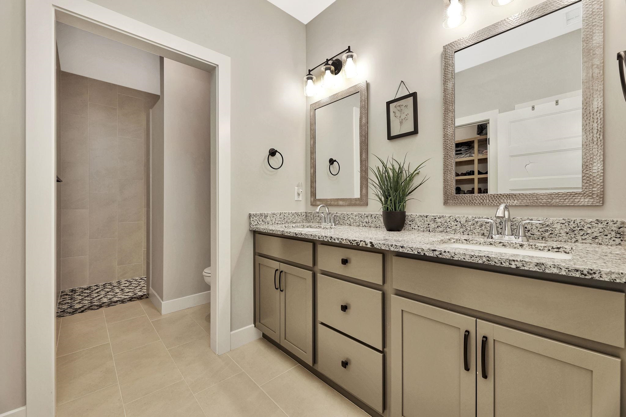 724 E Park Place Andover KS 67002