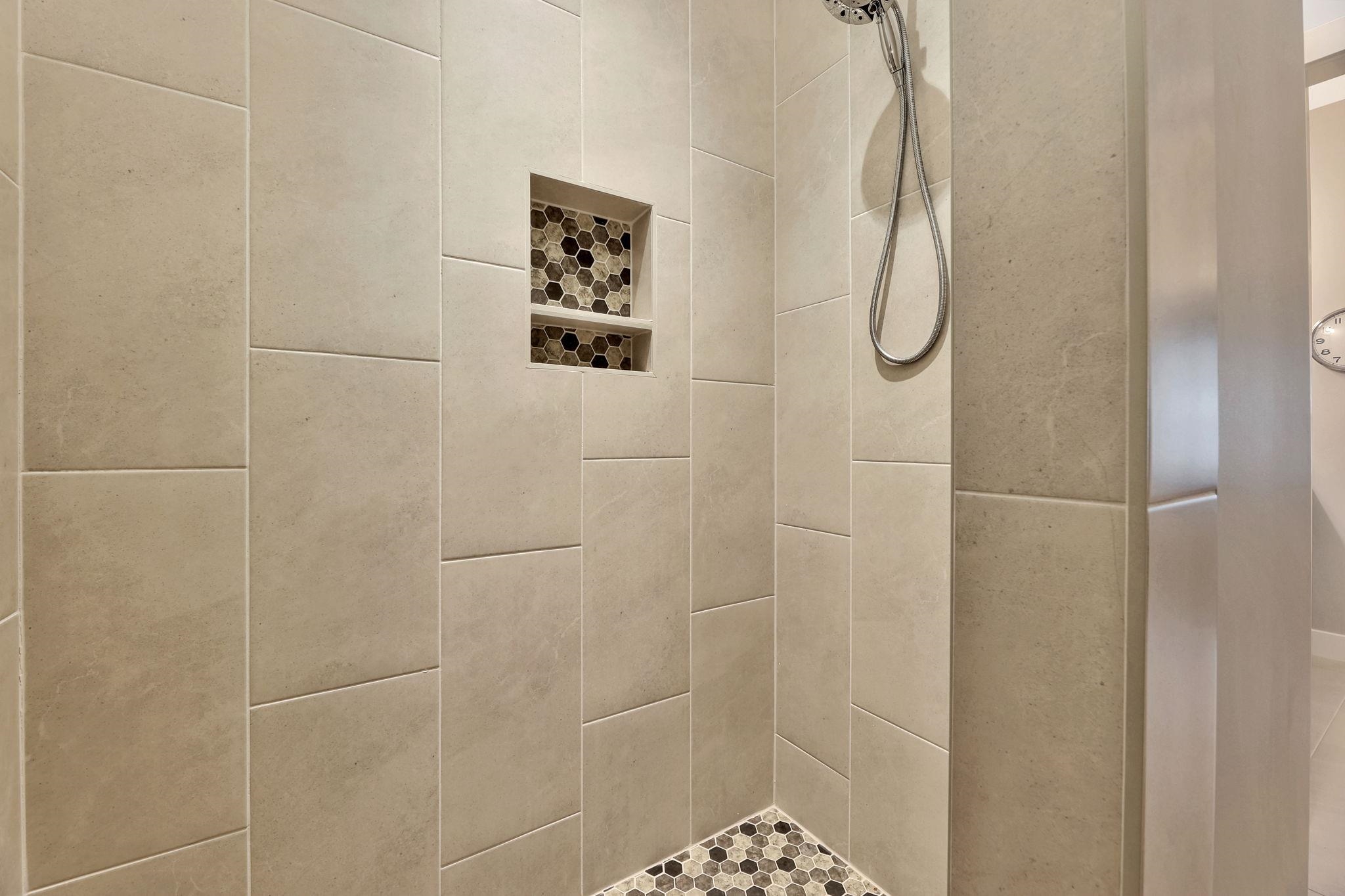 724 E Park Place Andover KS 67002