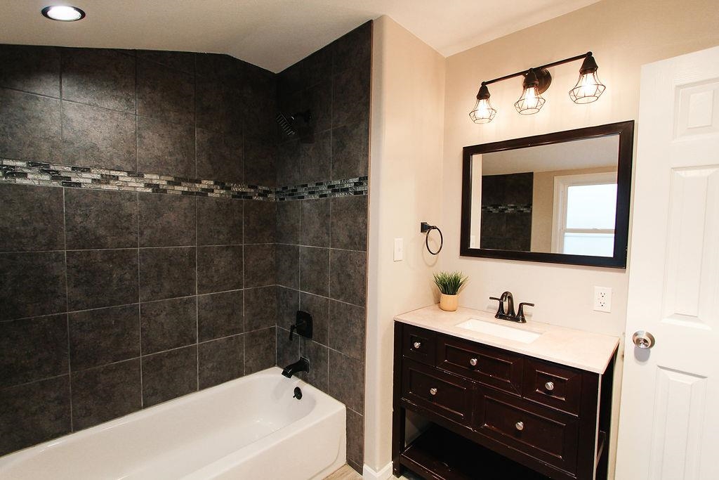 1203 N High Street Newton KS 67114
