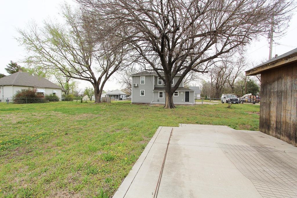1203 N High Street Newton KS 67114