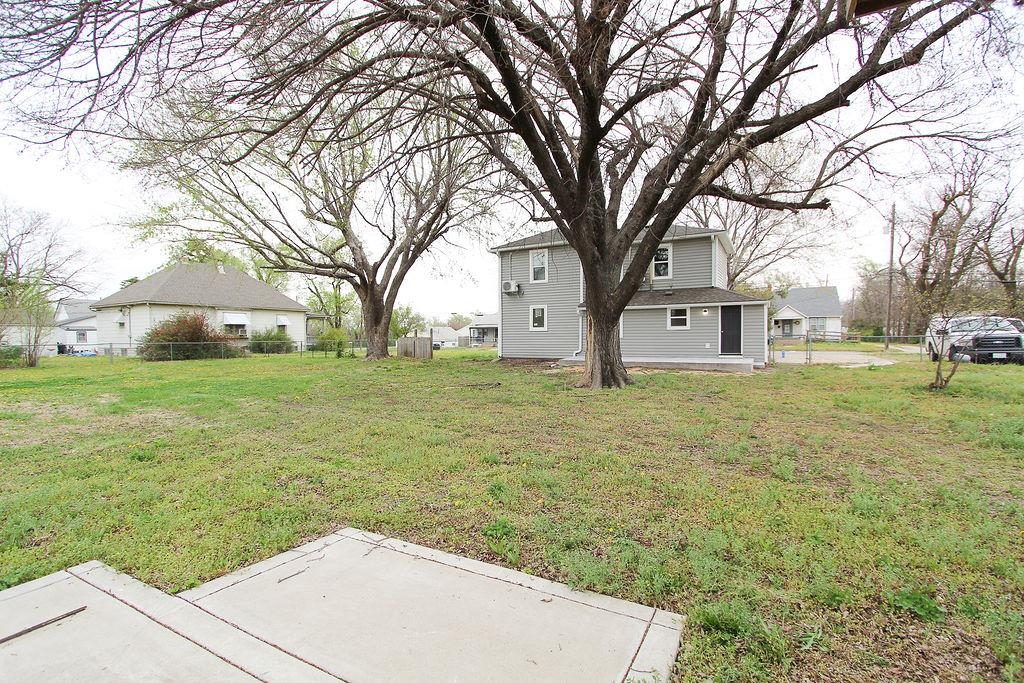1203 N High Street Newton KS 67114