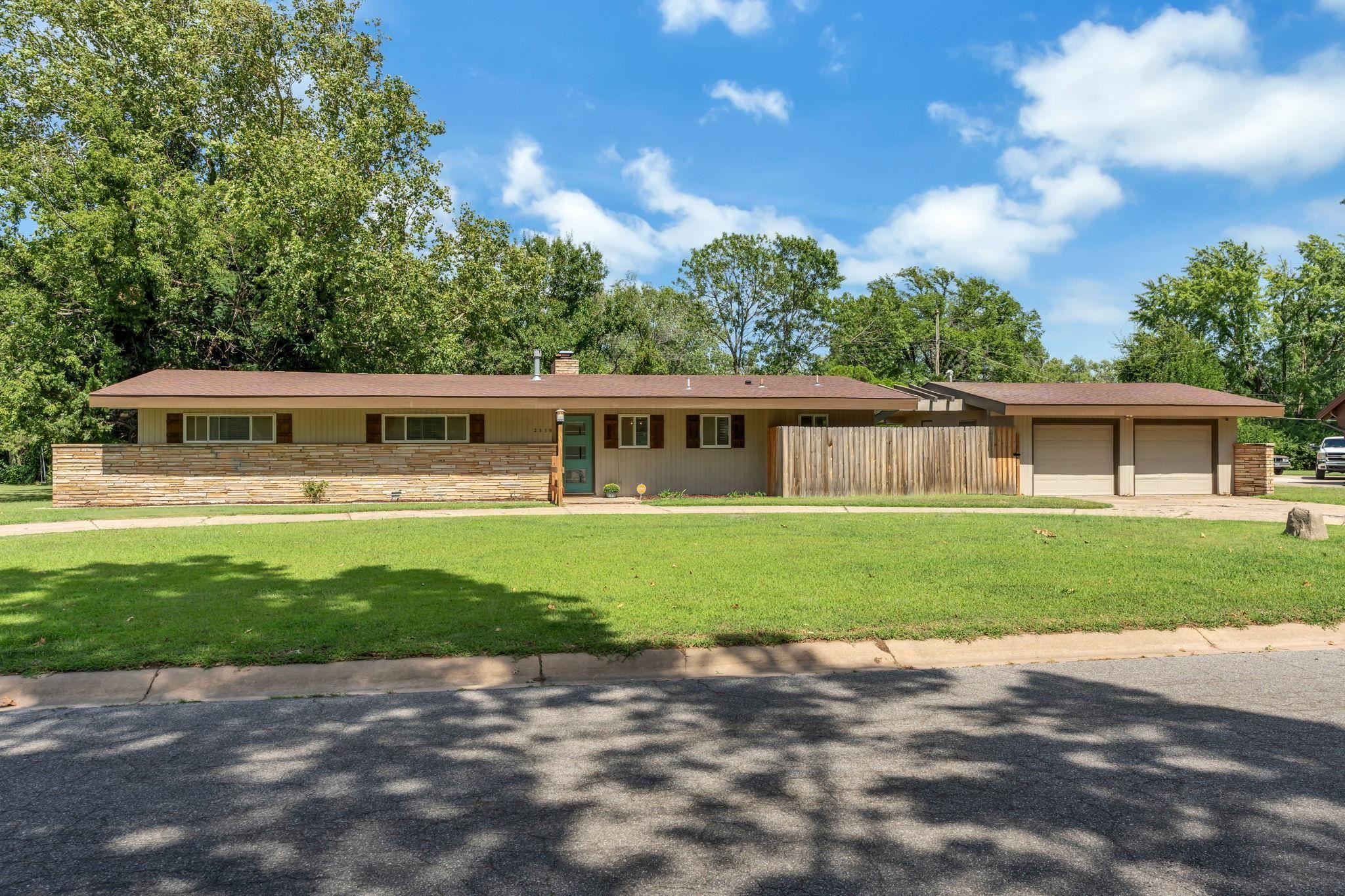 2550 N Roosevelt Avenue Wichita KS 67220