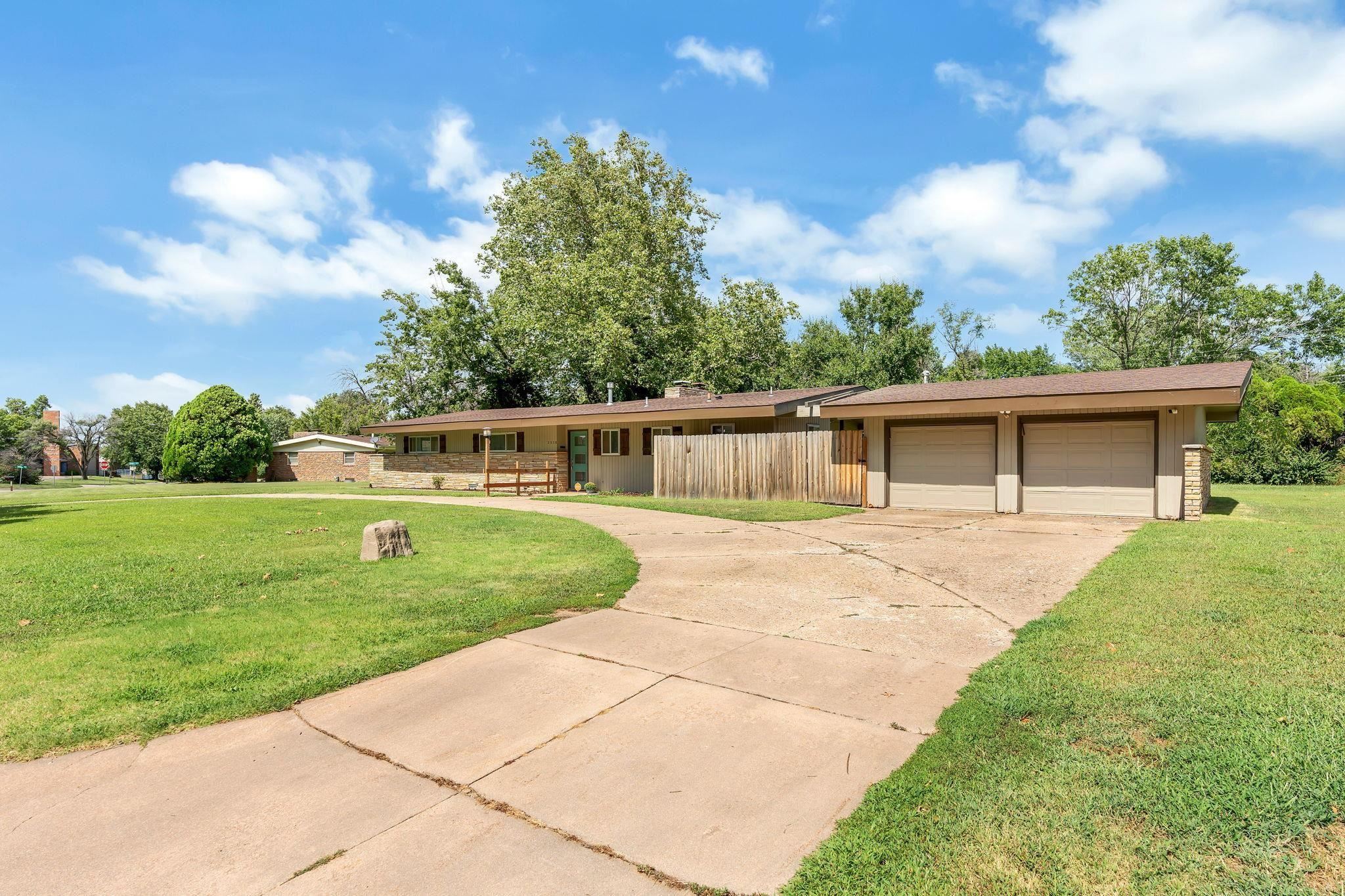 2550 N Roosevelt Avenue Wichita KS 67220